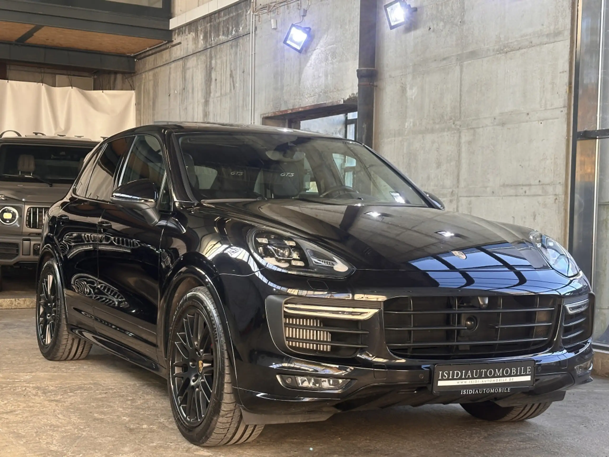 Porsche - Cayenne