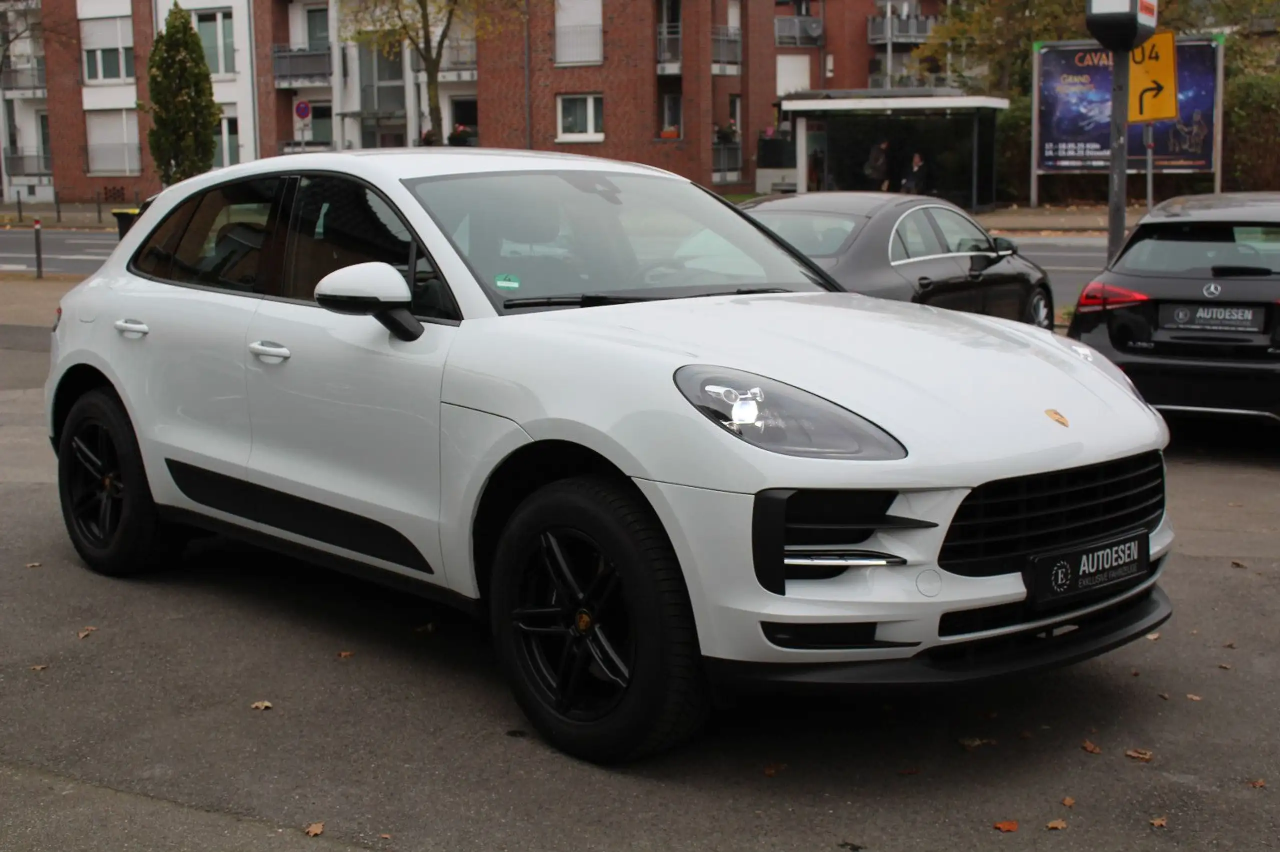 Porsche - Macan