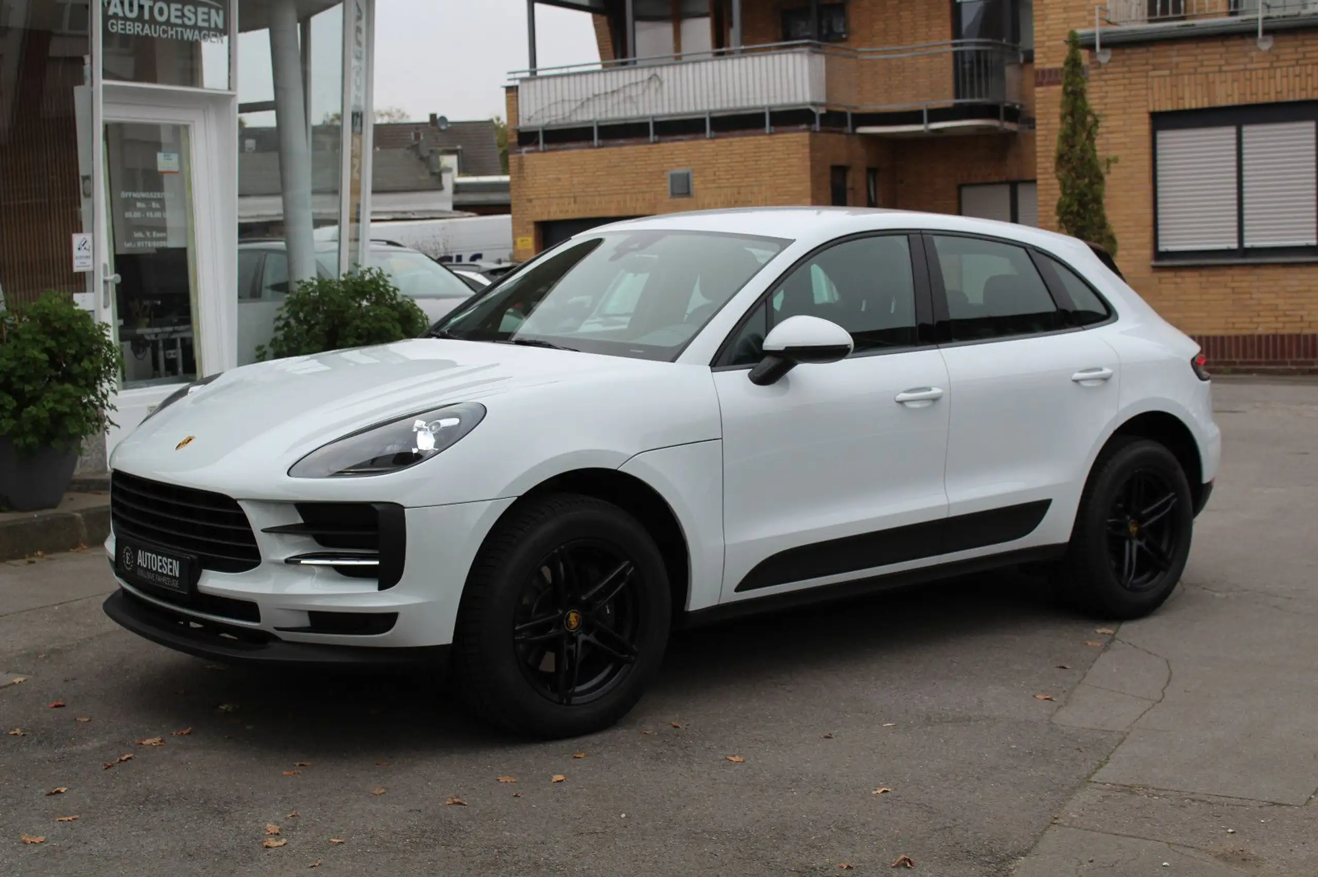 Porsche - Macan