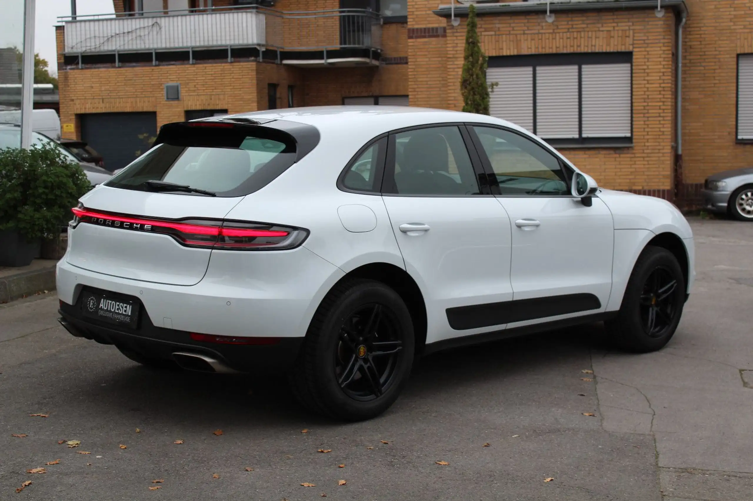 Porsche - Macan