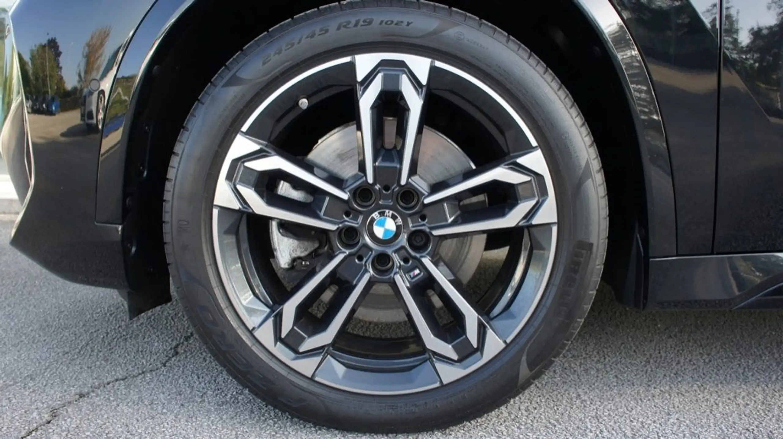 BMW - X1