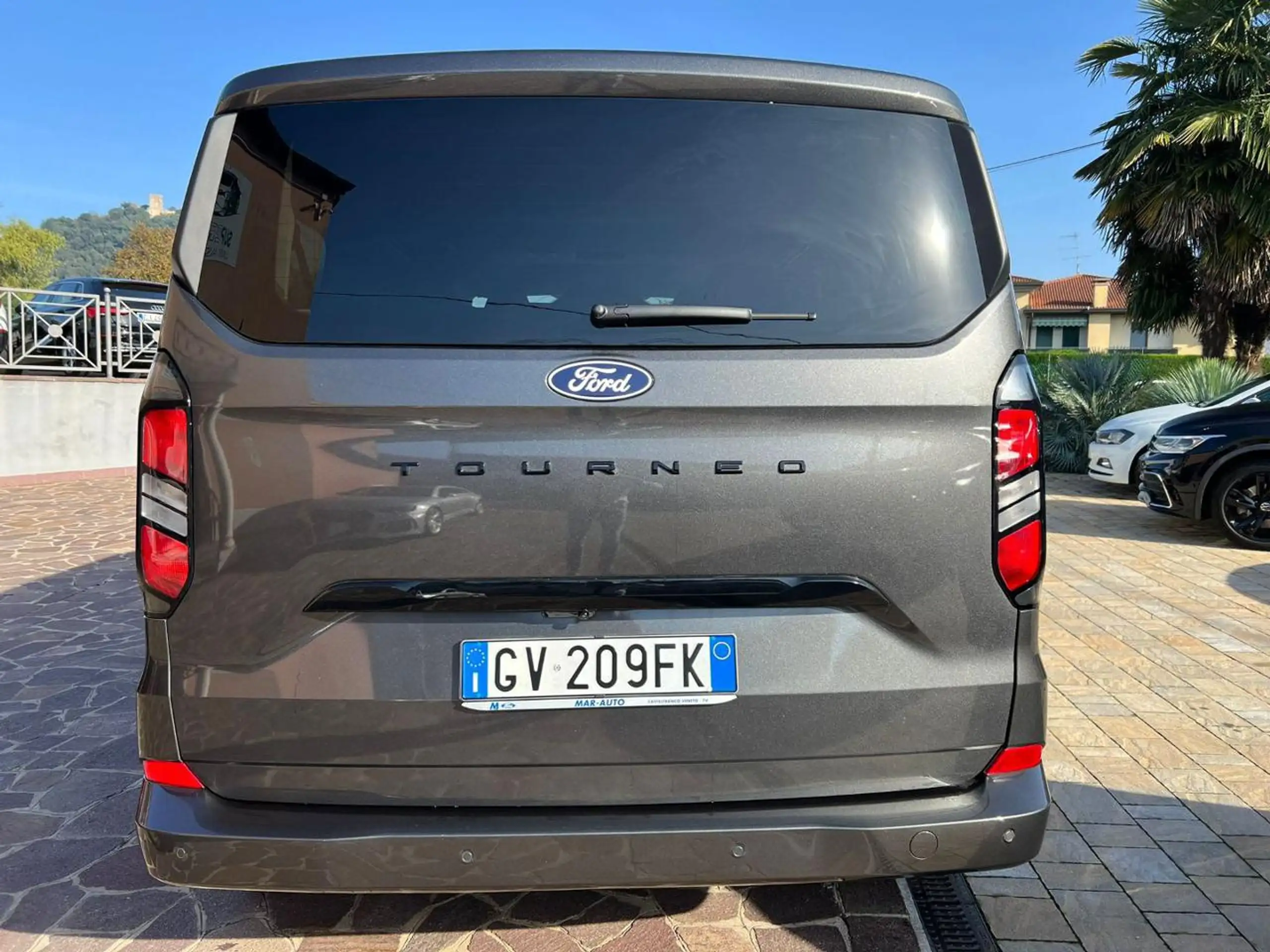 Ford - Tourneo Custom