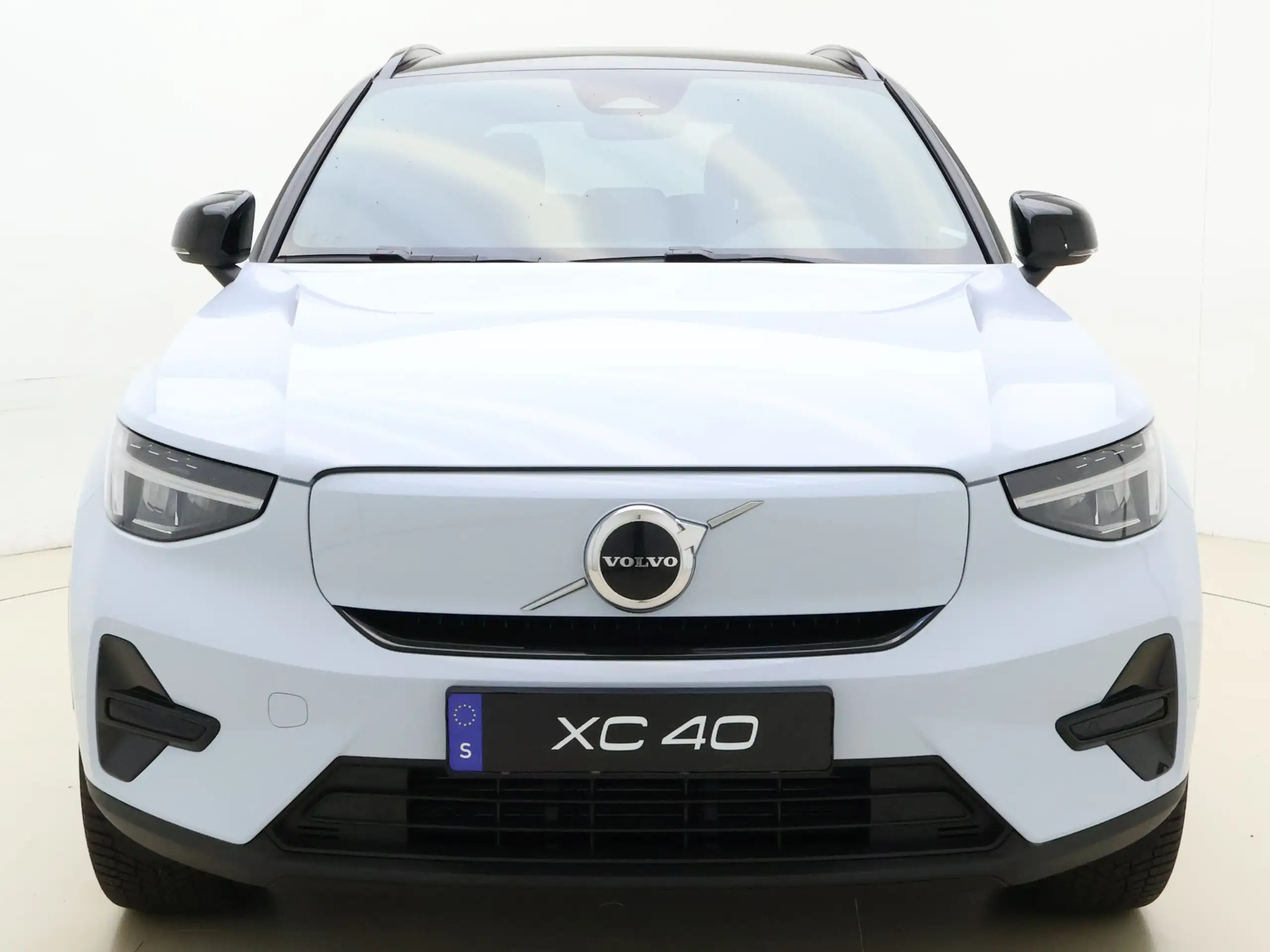 Volvo - XC40