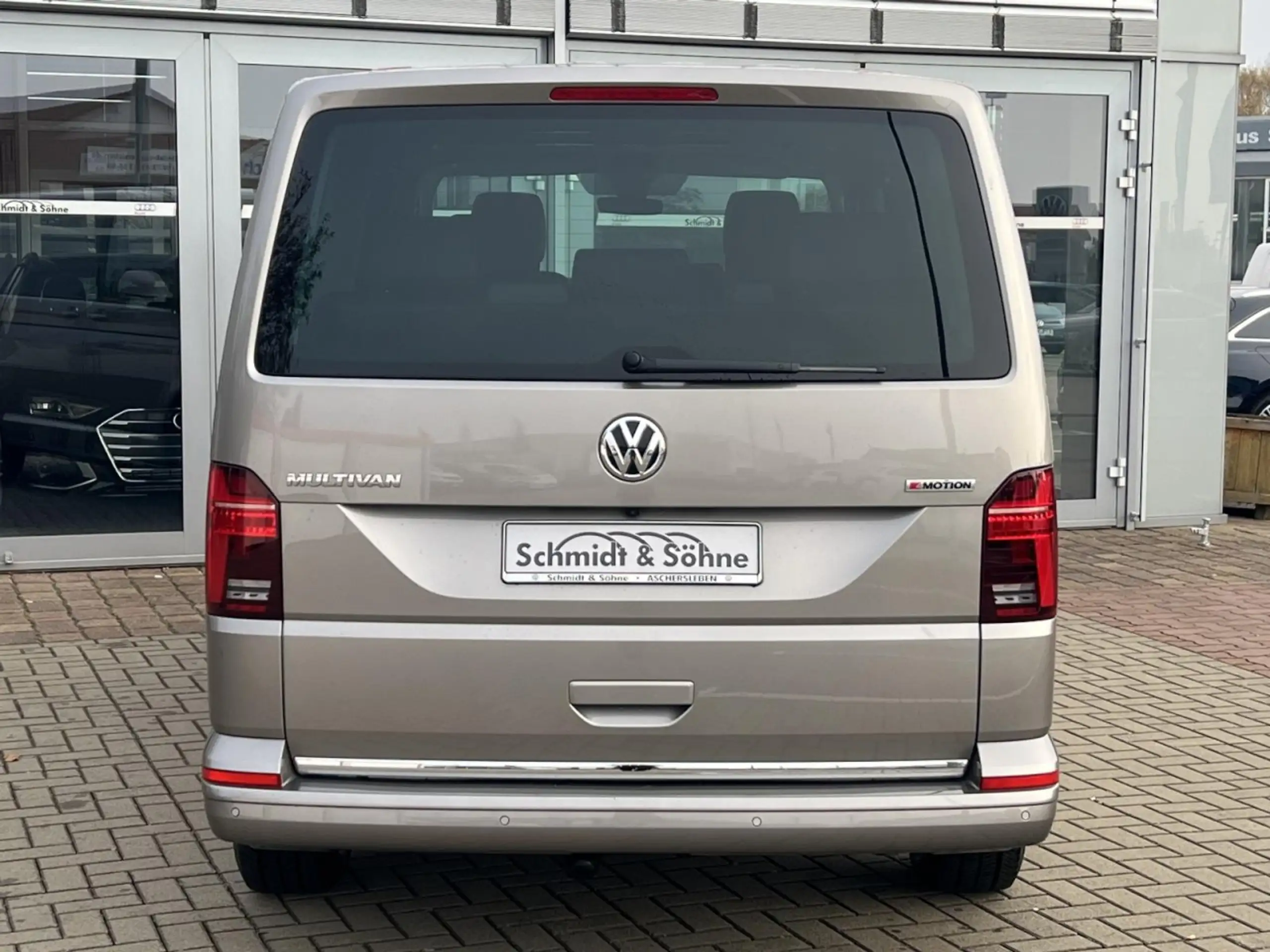 Volkswagen - T6 Multivan