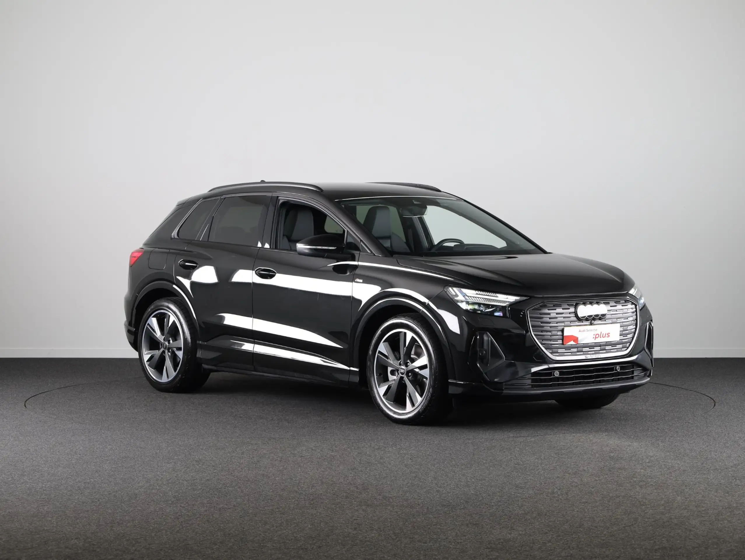 Audi - Q4 e-tron