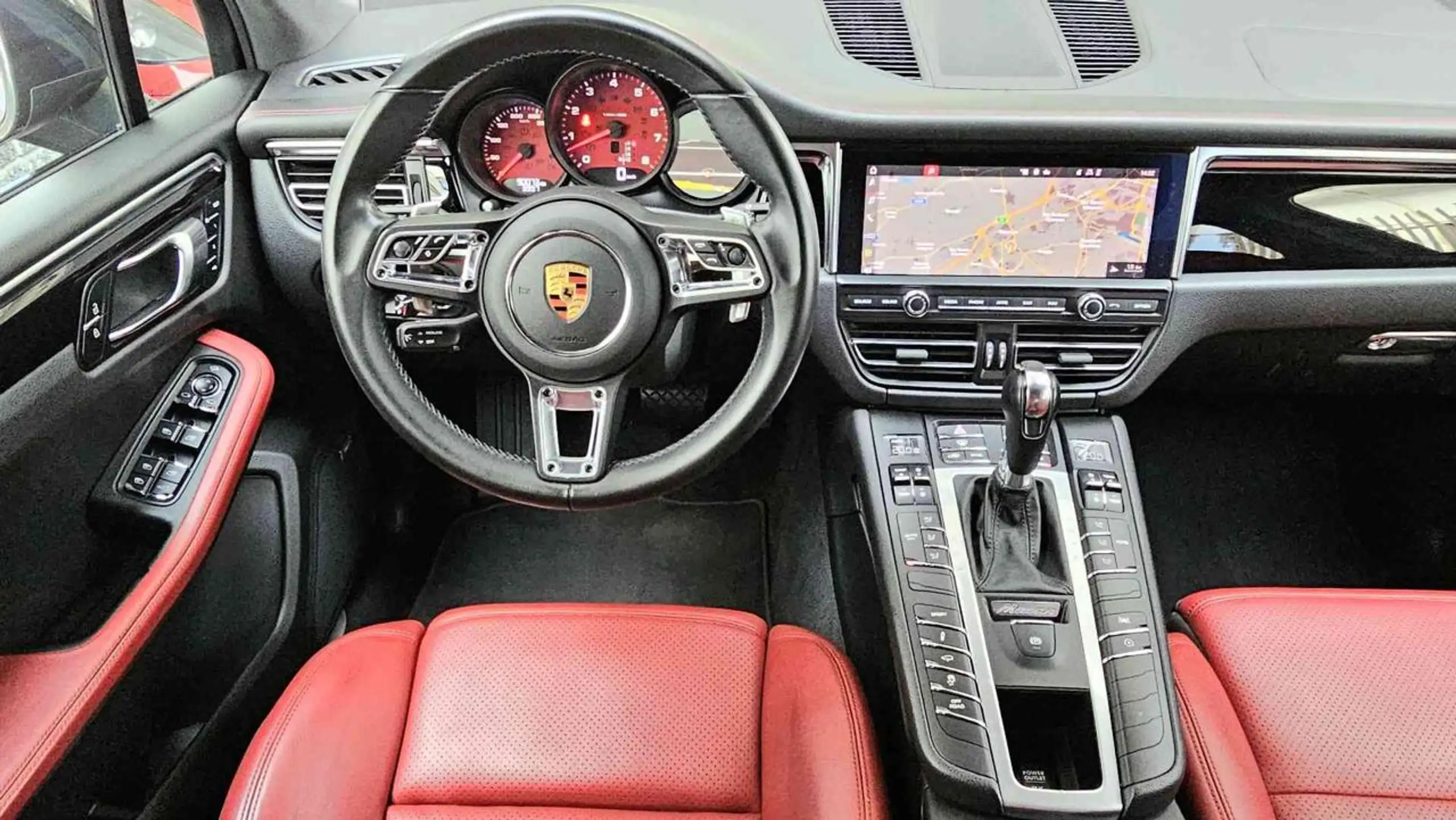 Porsche - Macan