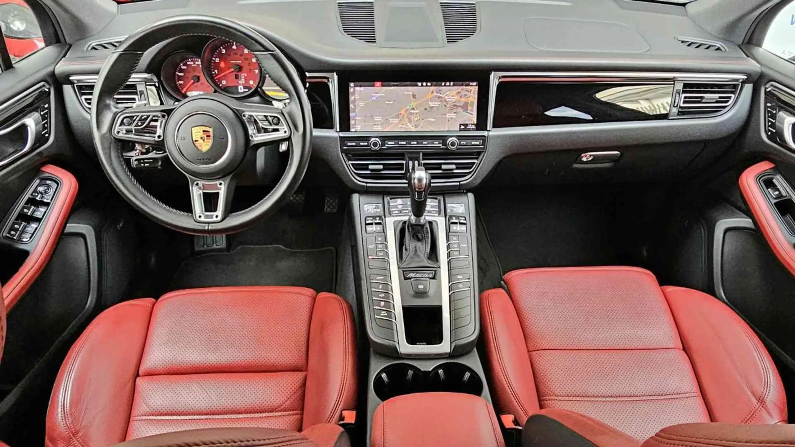 Porsche - Macan