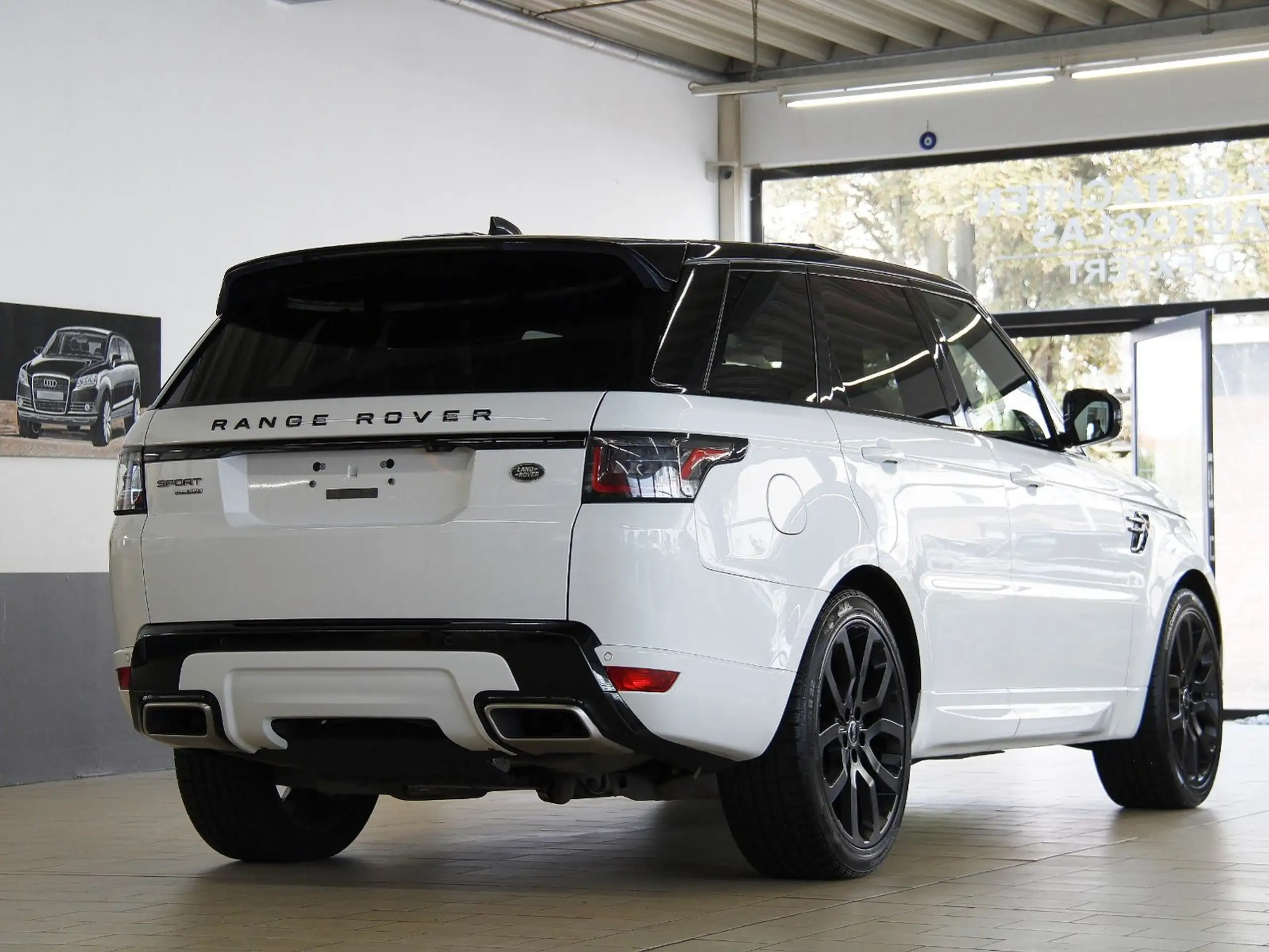 Land Rover - Range Rover Sport