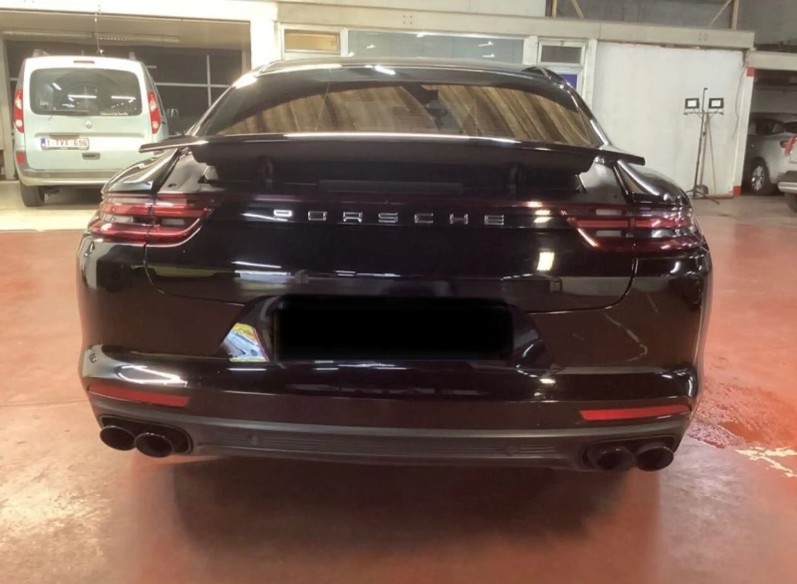 Porsche - Panamera