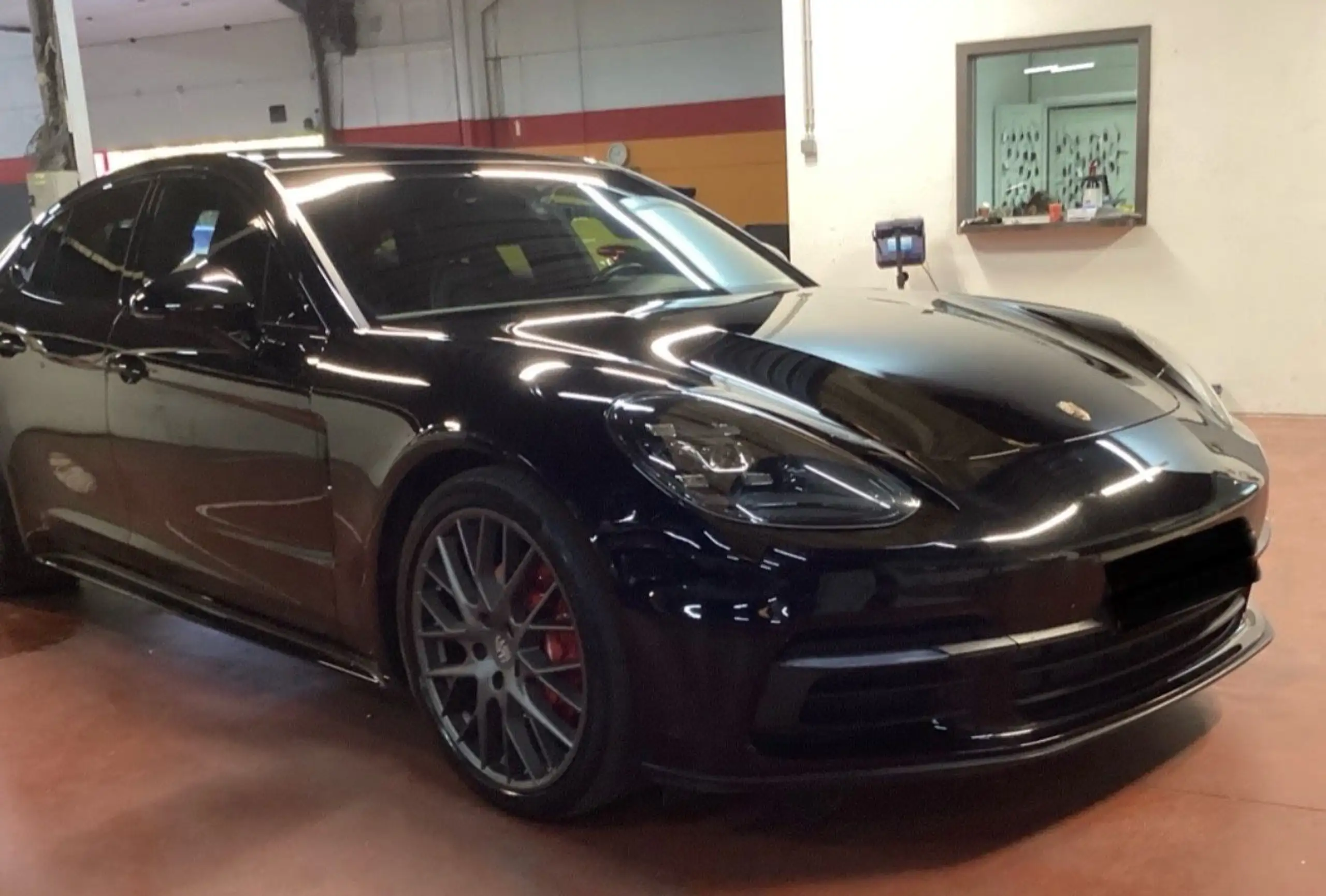 Porsche - Panamera