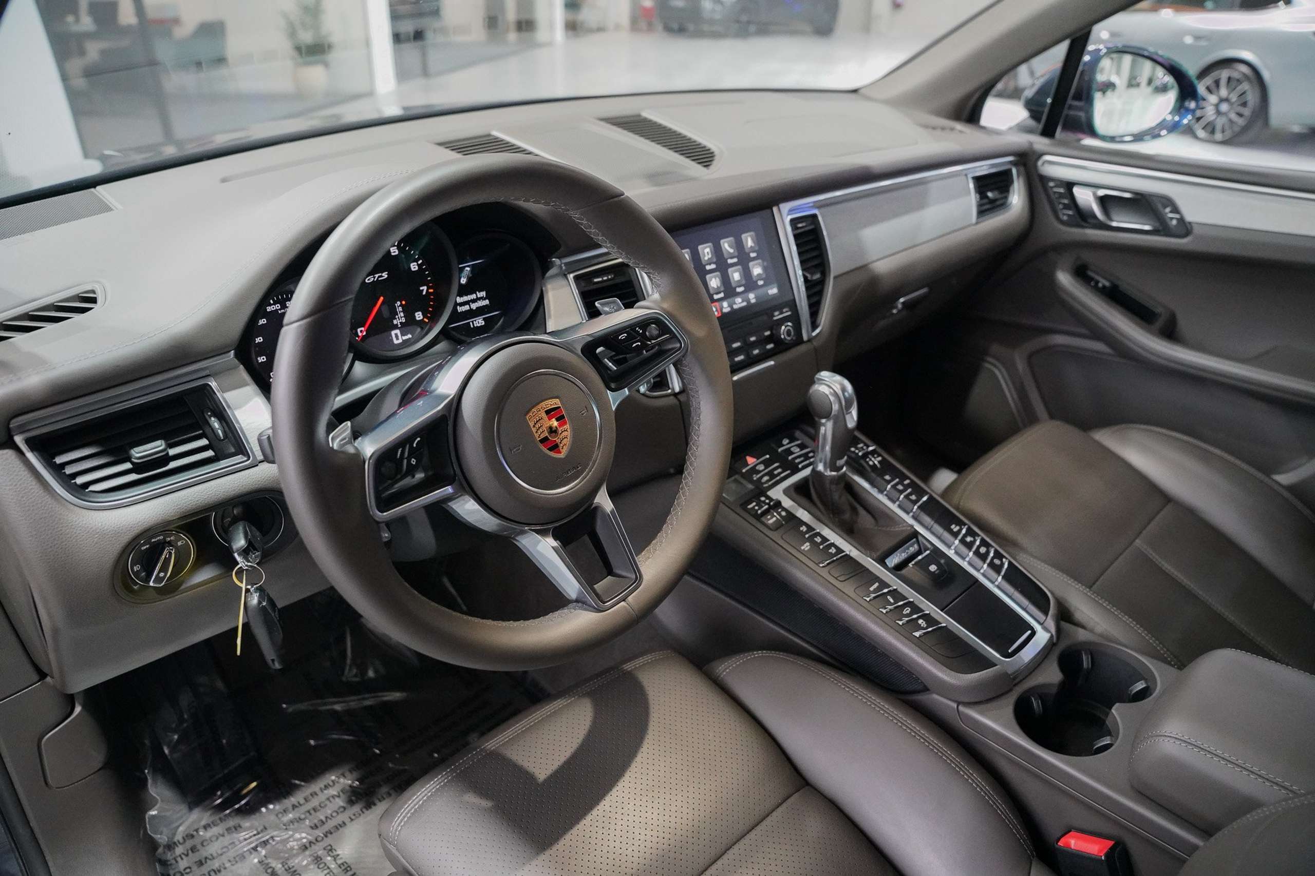 Porsche - Macan