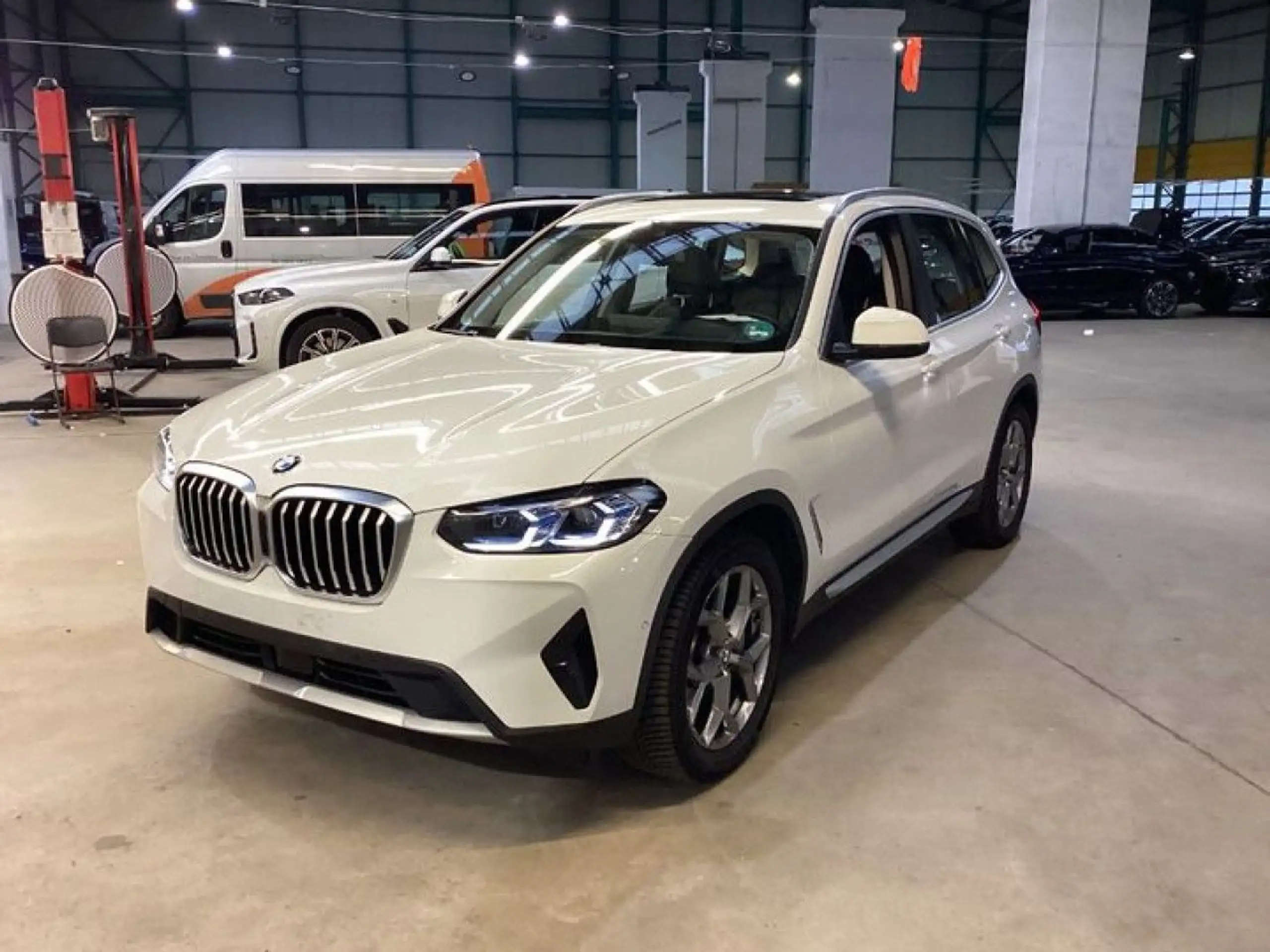 BMW - X3