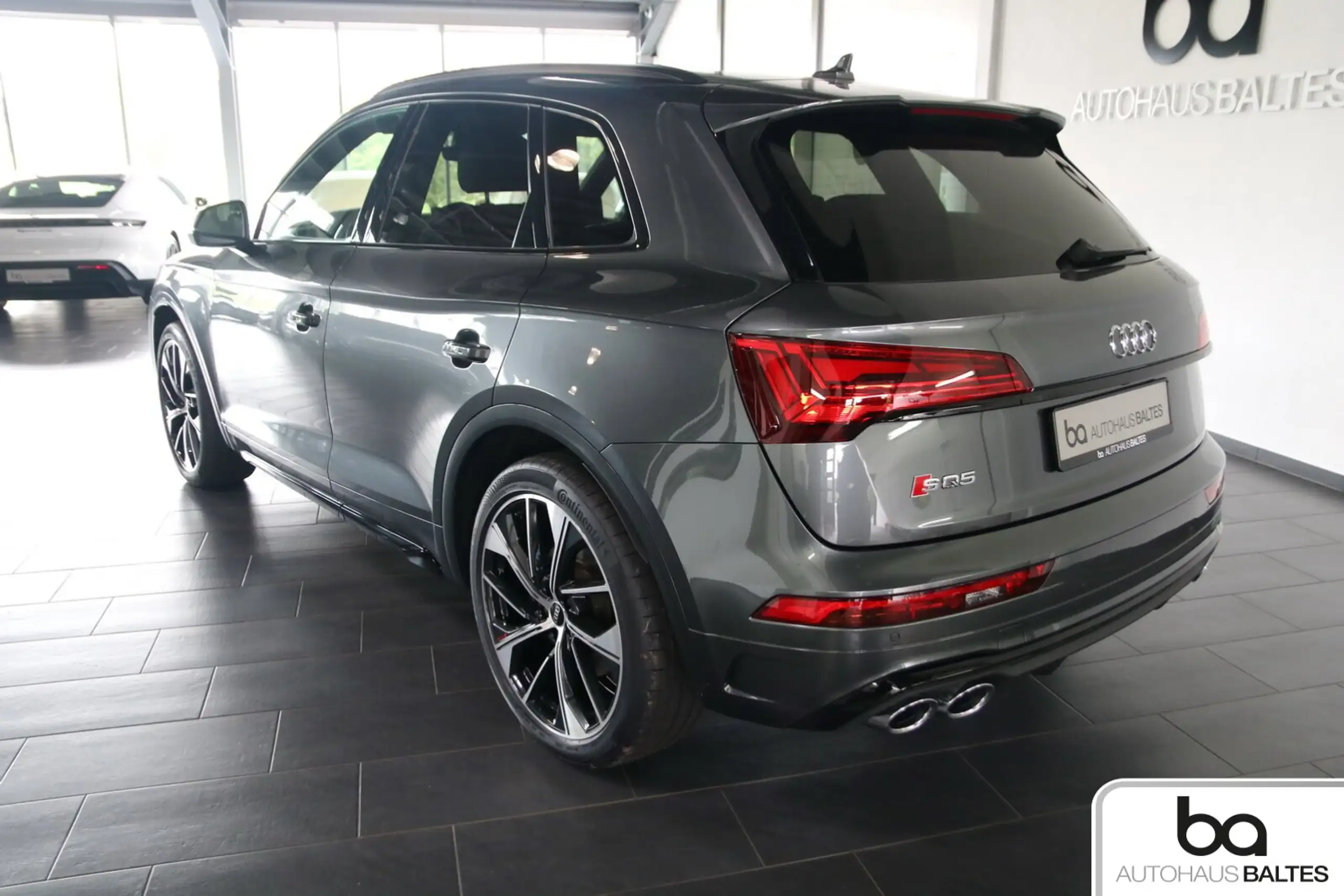 Audi - SQ5