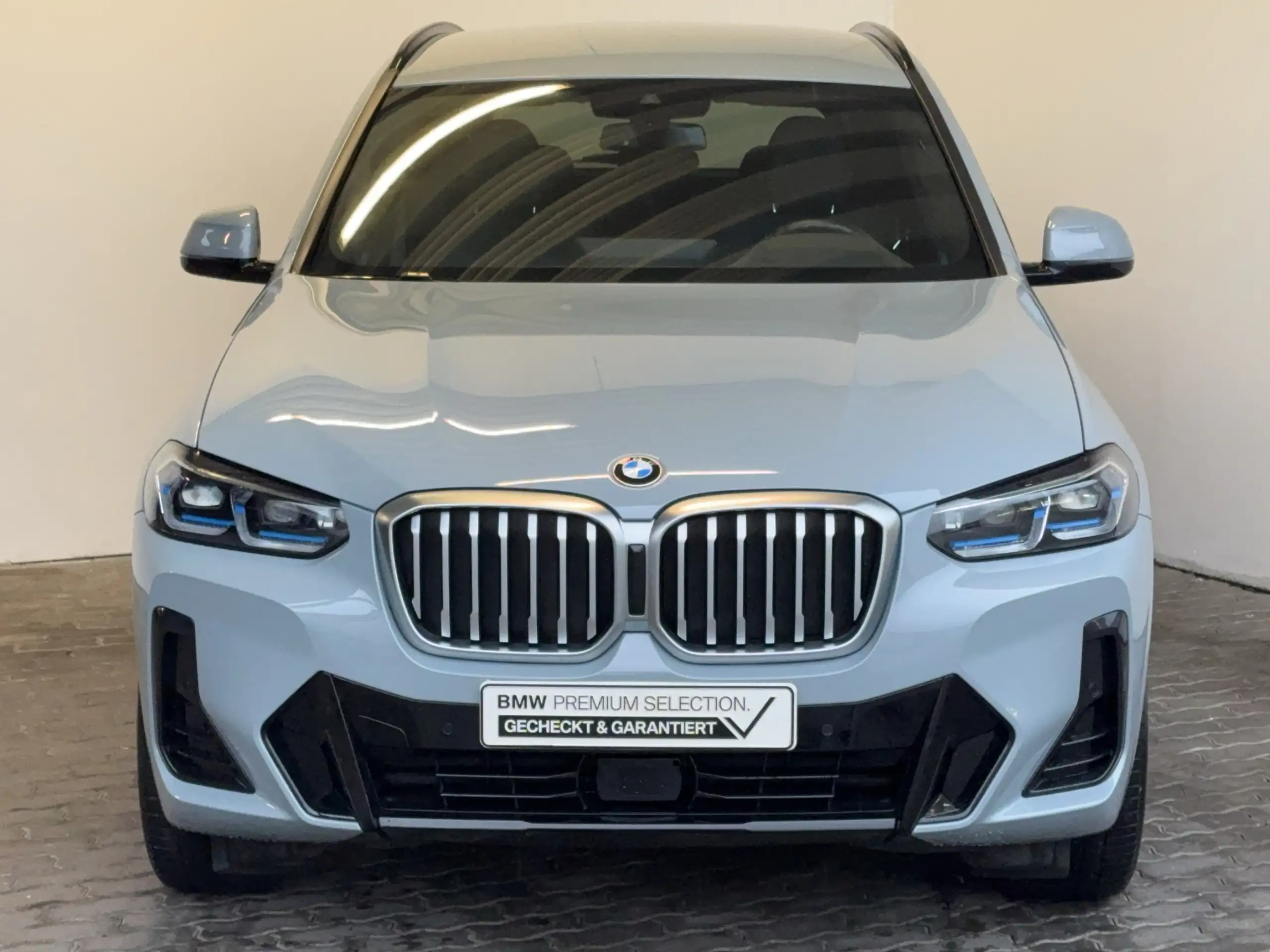 BMW - X3