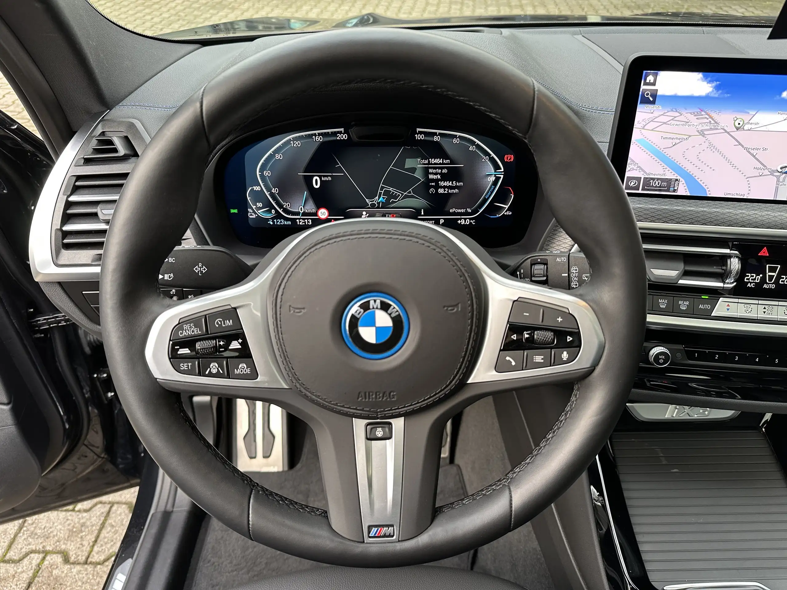 BMW - iX3