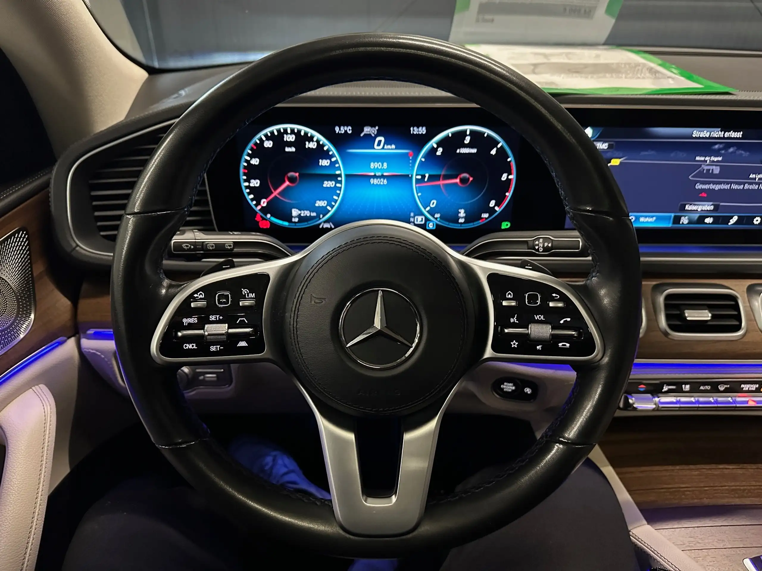 Mercedes-Benz - GLE 300