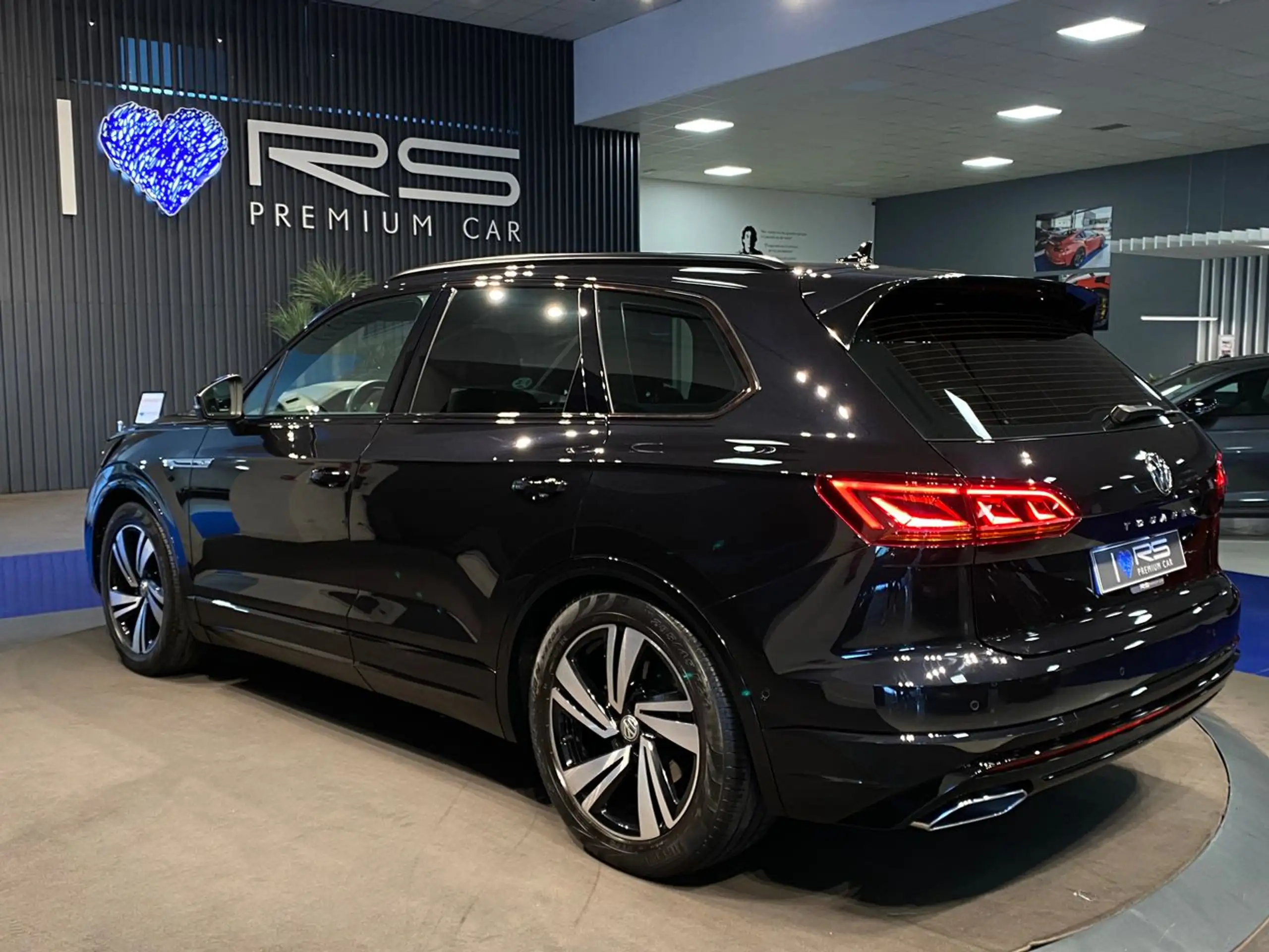 Volkswagen - Touareg