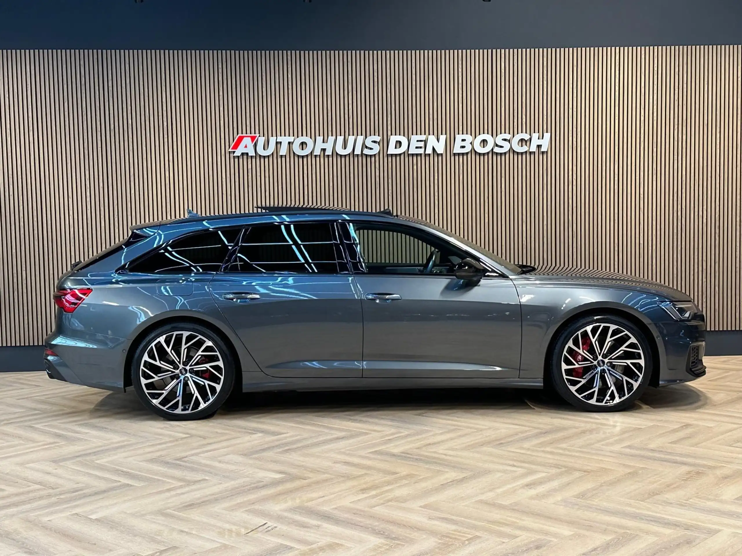 Audi - A6