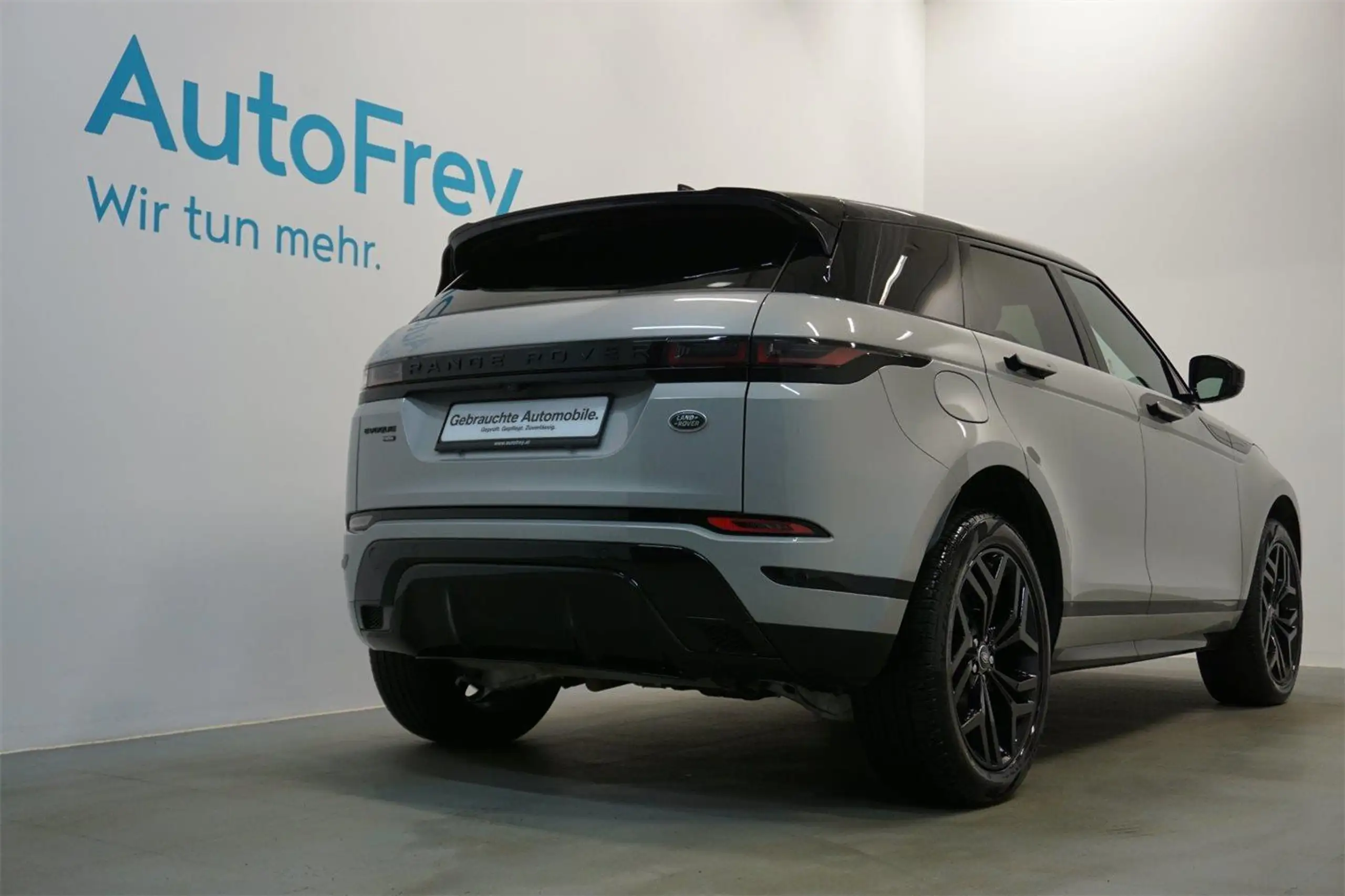 Land Rover - Range Rover Evoque