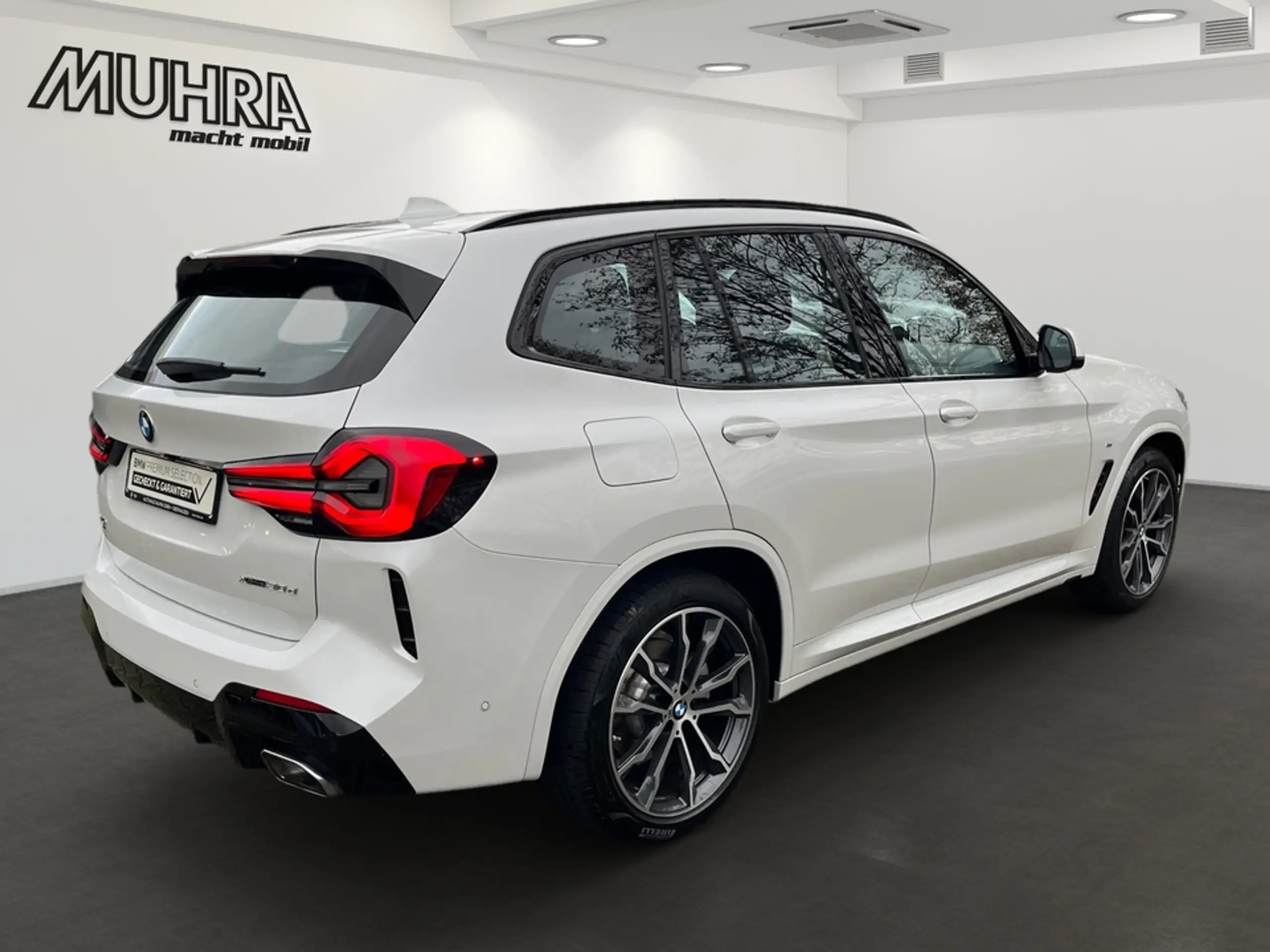 BMW - X3