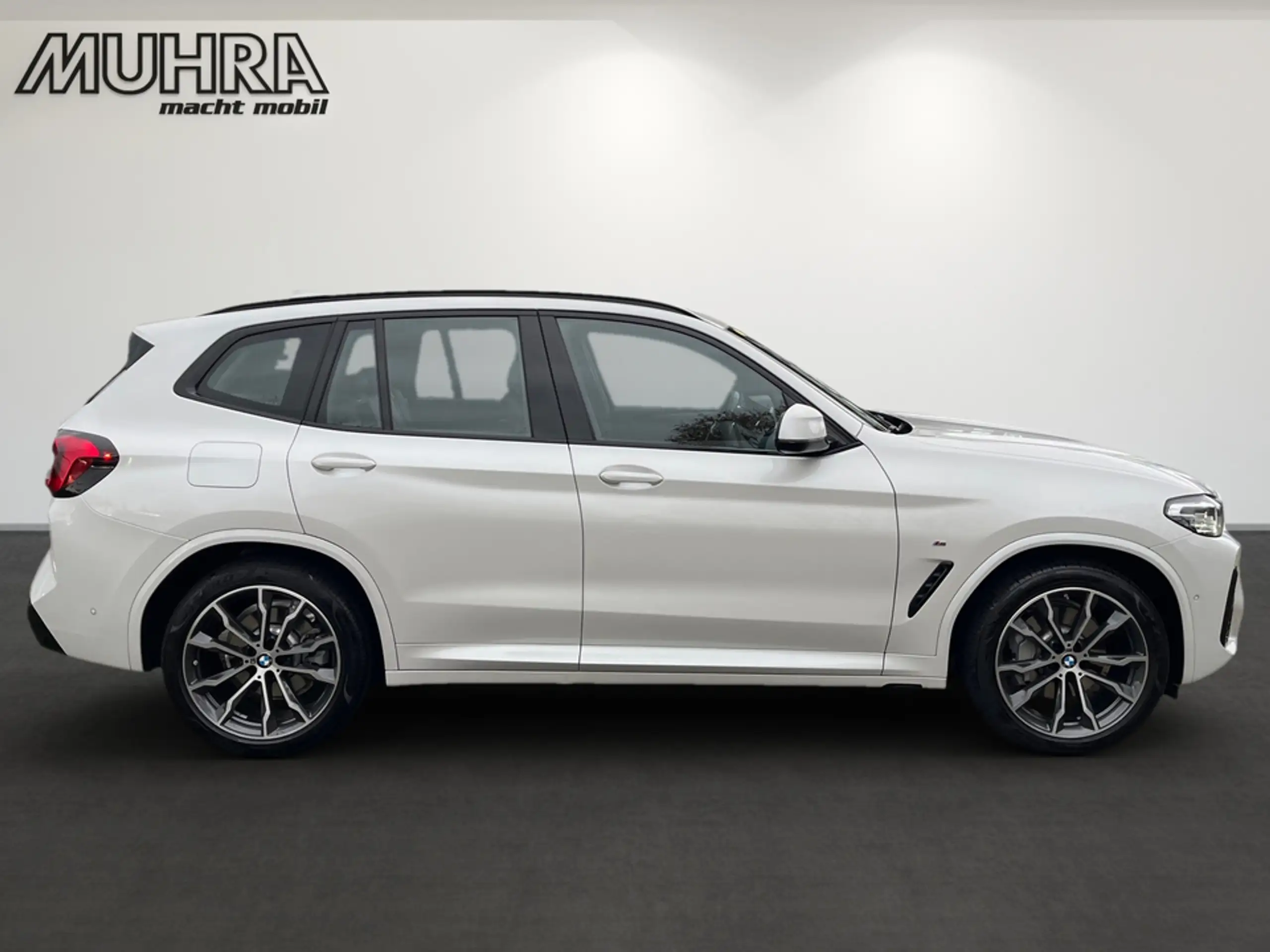 BMW - X3