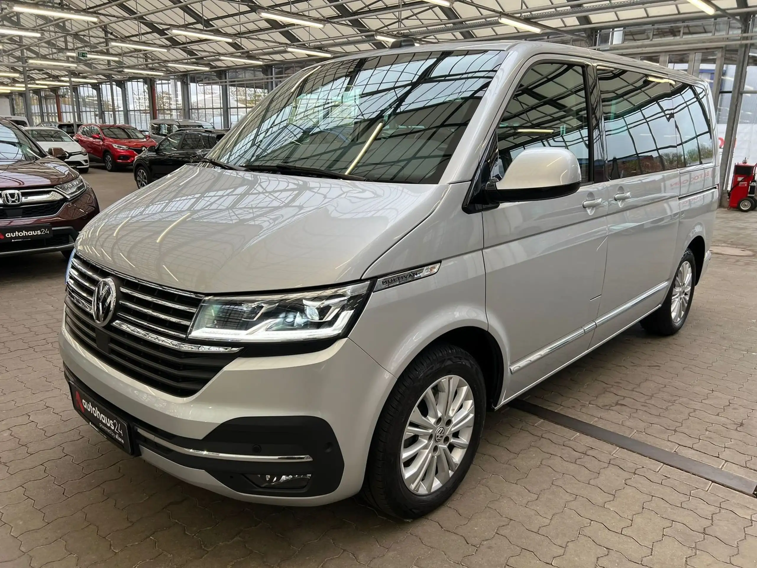 Volkswagen - T6 Multivan