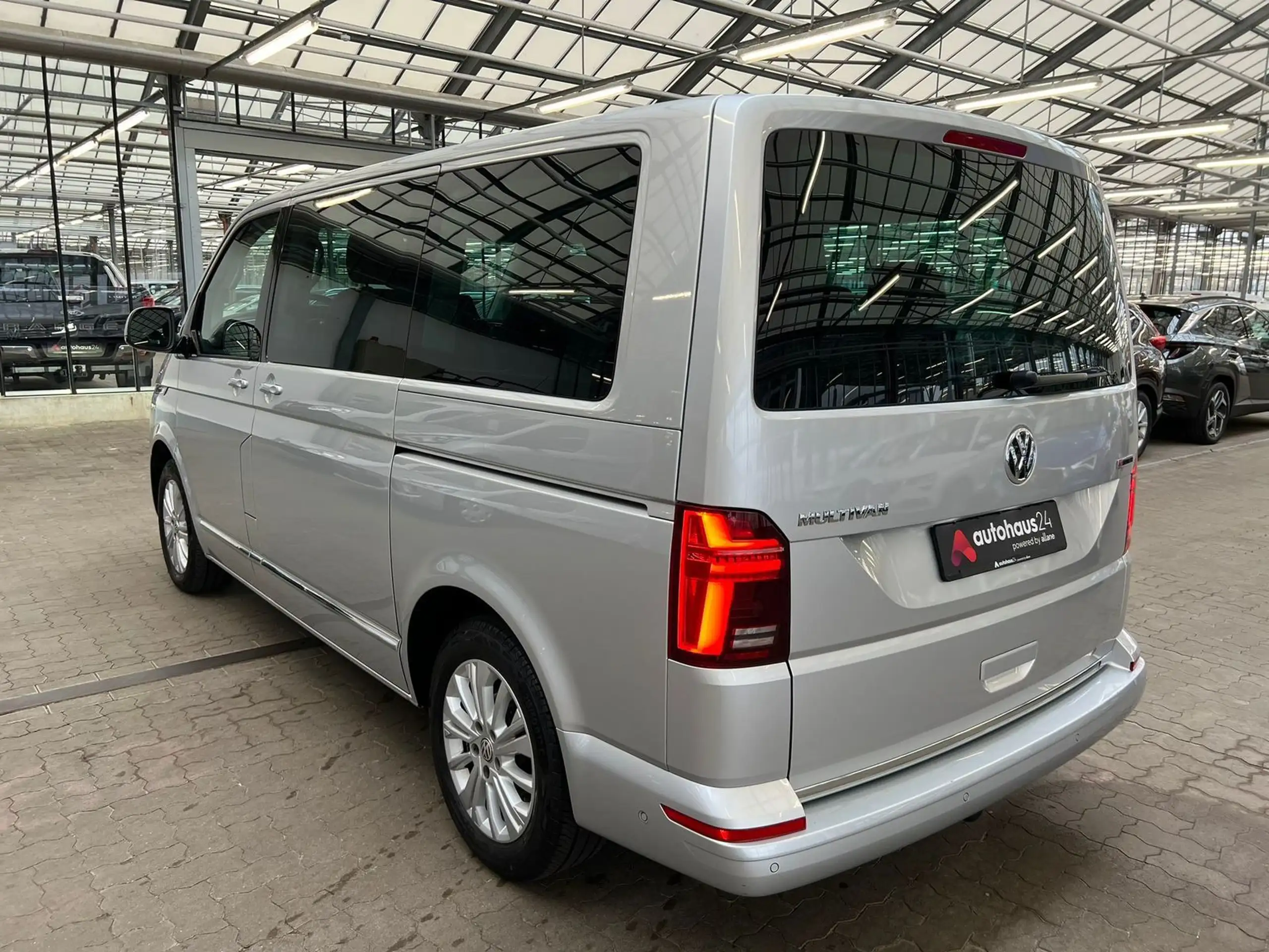 Volkswagen - T6 Multivan