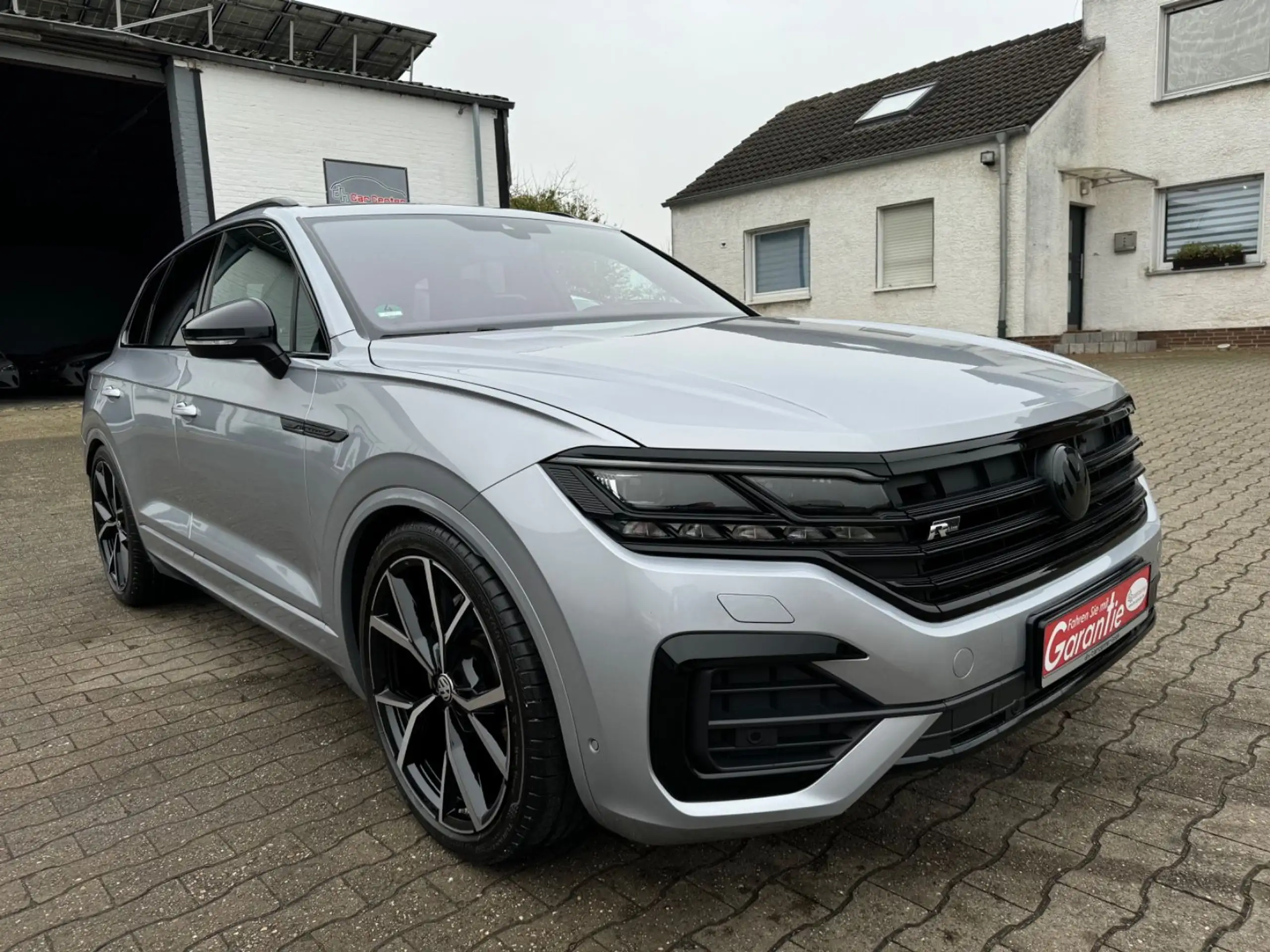 Volkswagen - Touareg