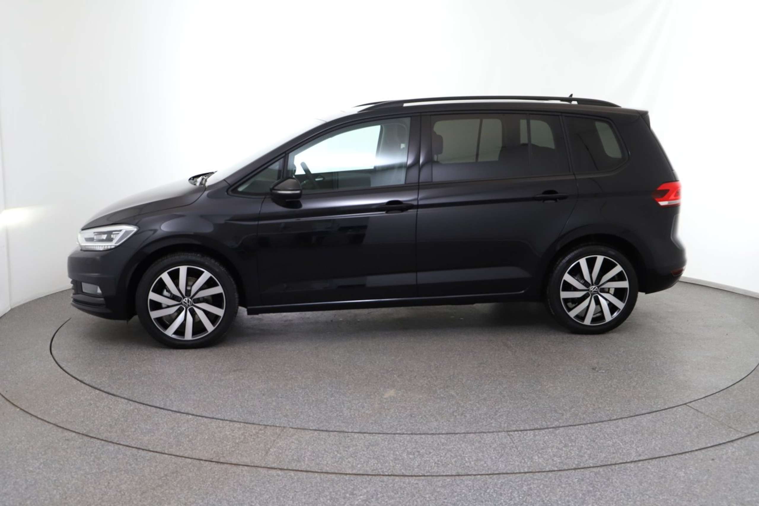 Volkswagen - Touran