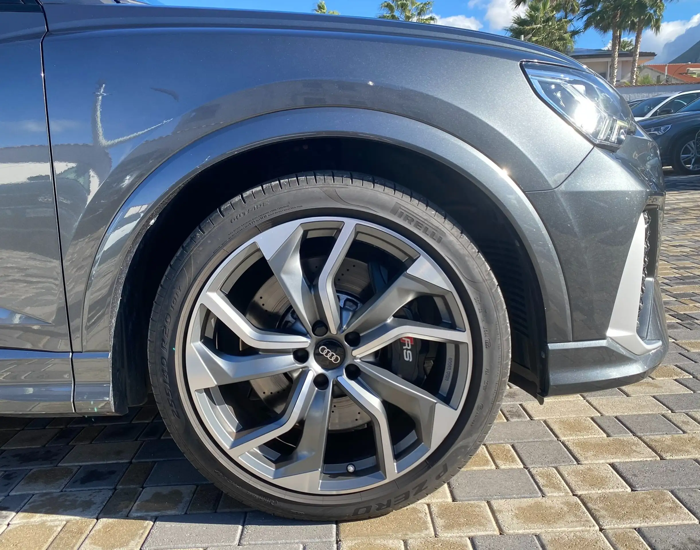 Audi - RS Q3