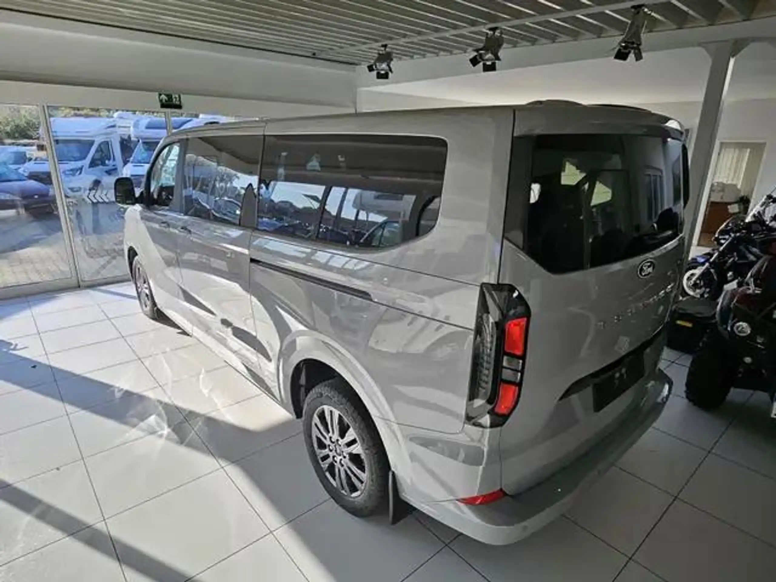 Ford - Tourneo Custom