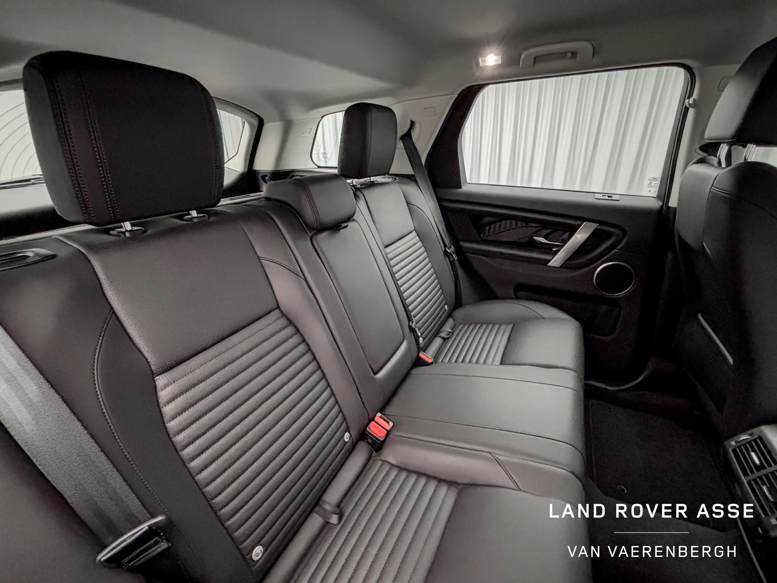 Land Rover - Discovery Sport