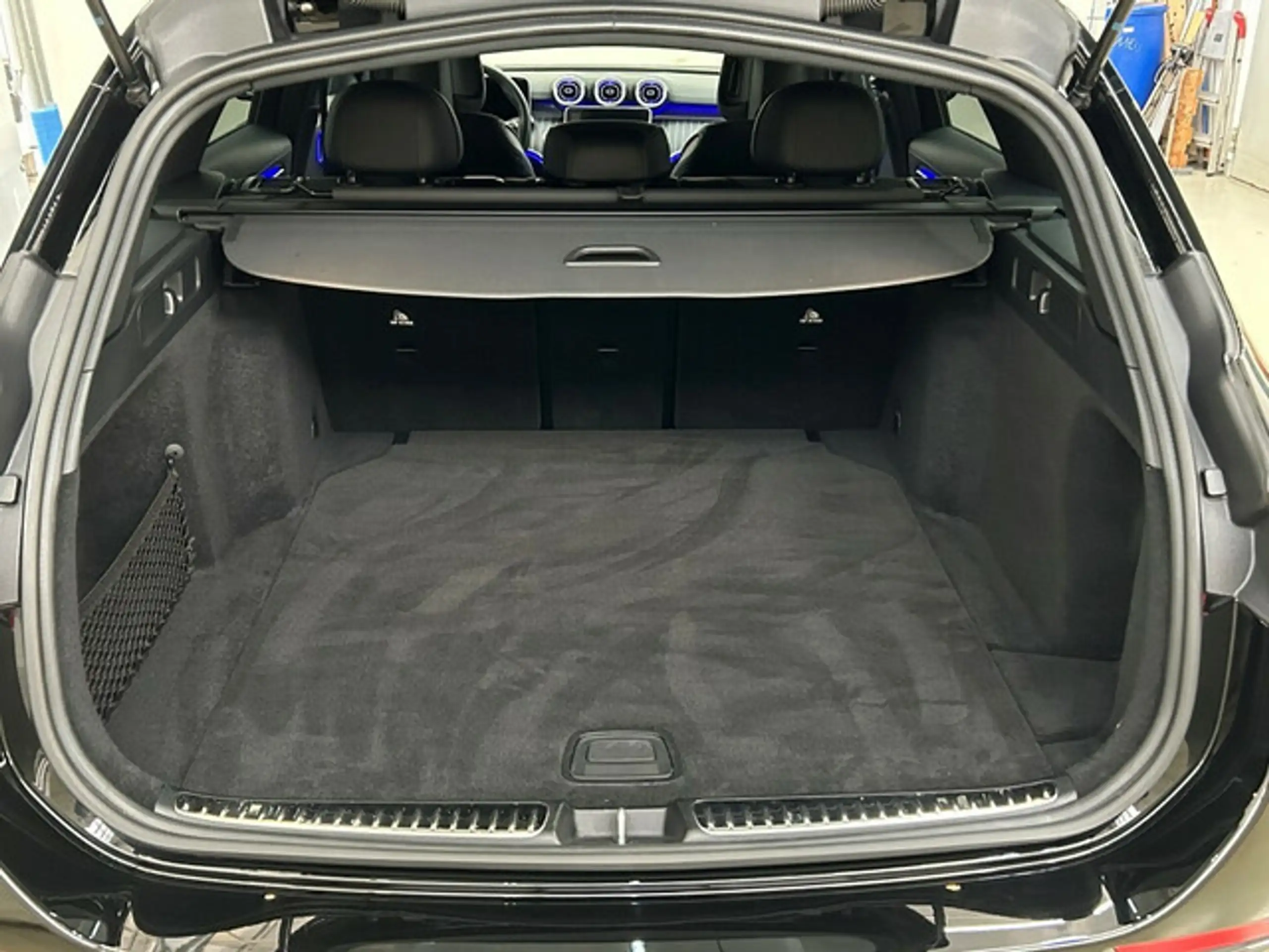 Mercedes-Benz - C 220