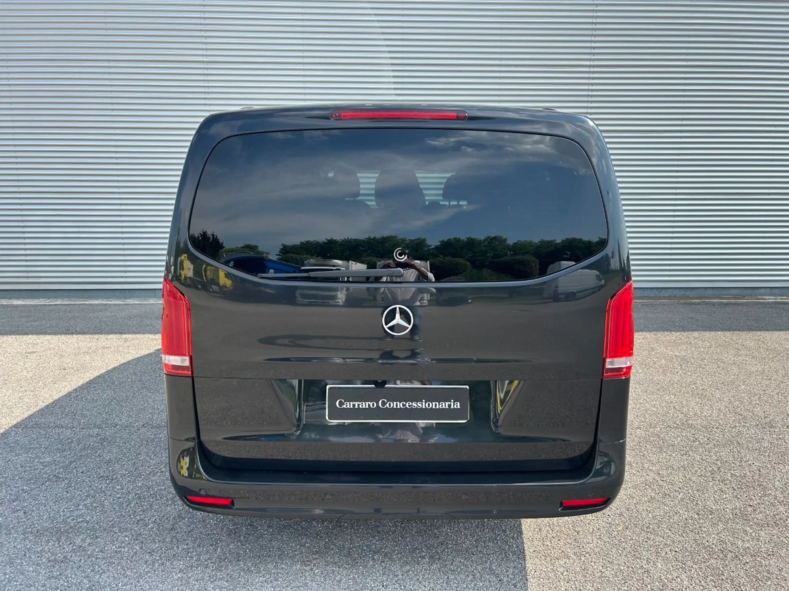 Mercedes-Benz - Vito