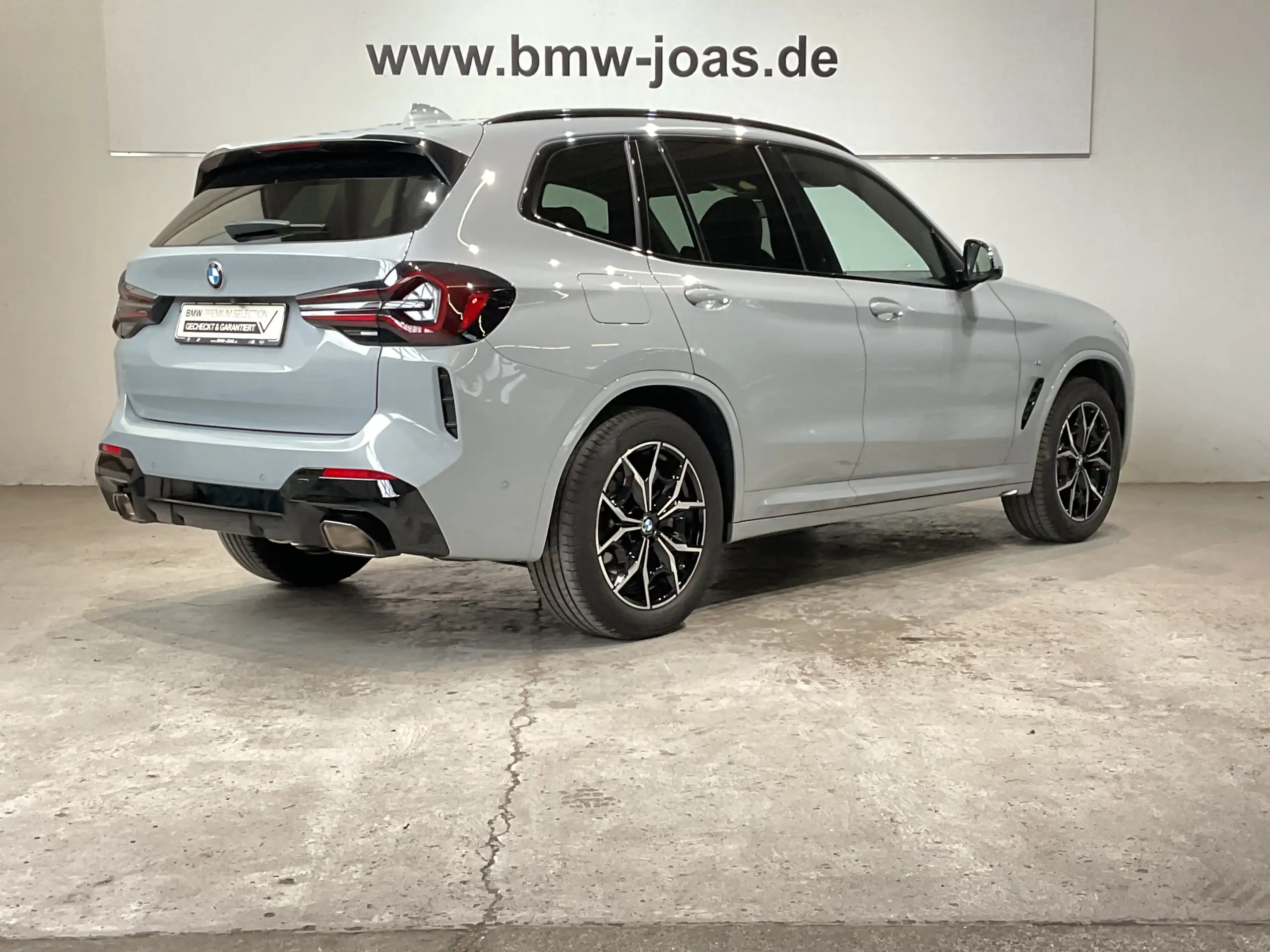 BMW - X3