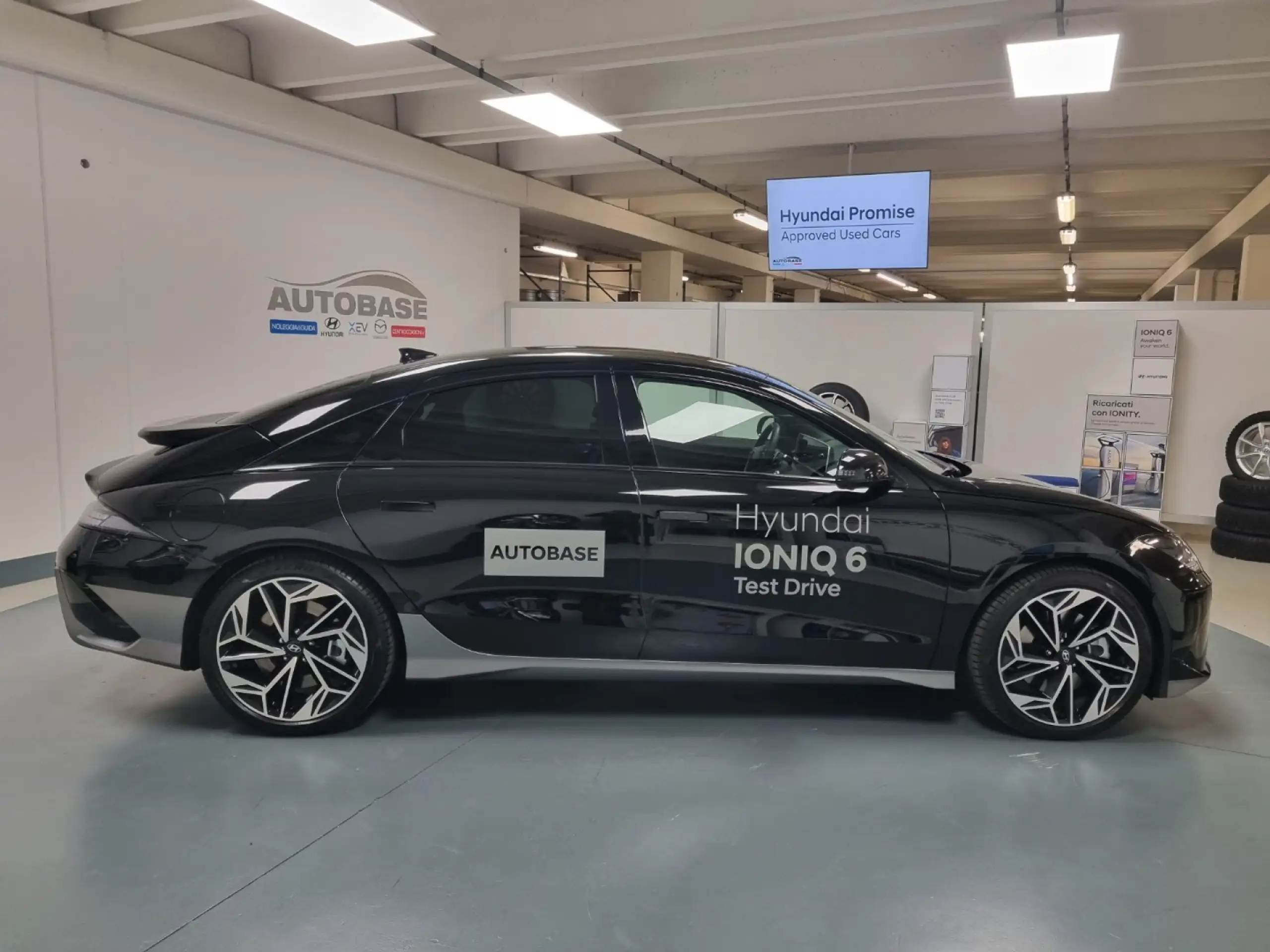 Hyundai - IONIQ 6