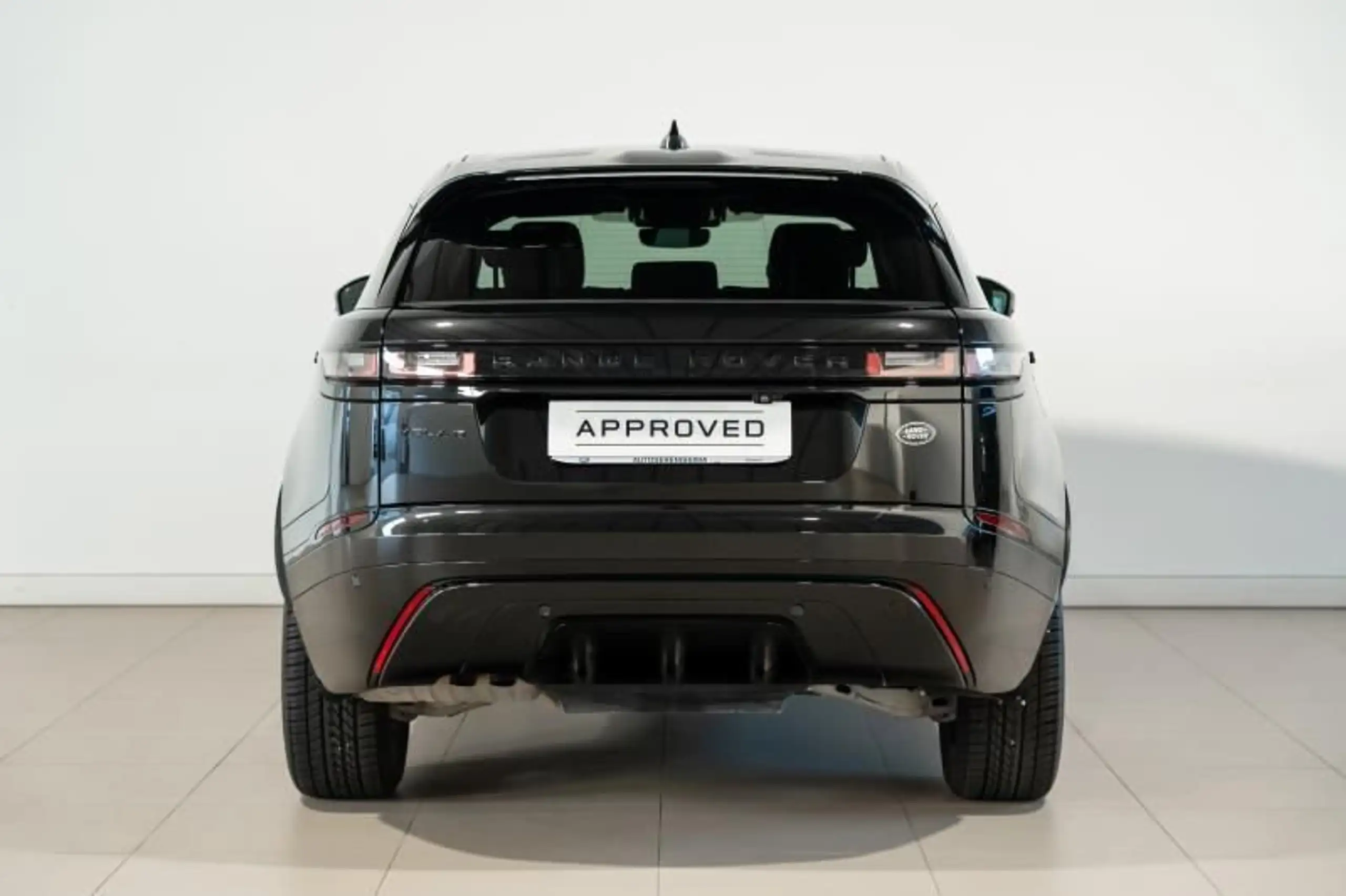 Land Rover - Range Rover Velar