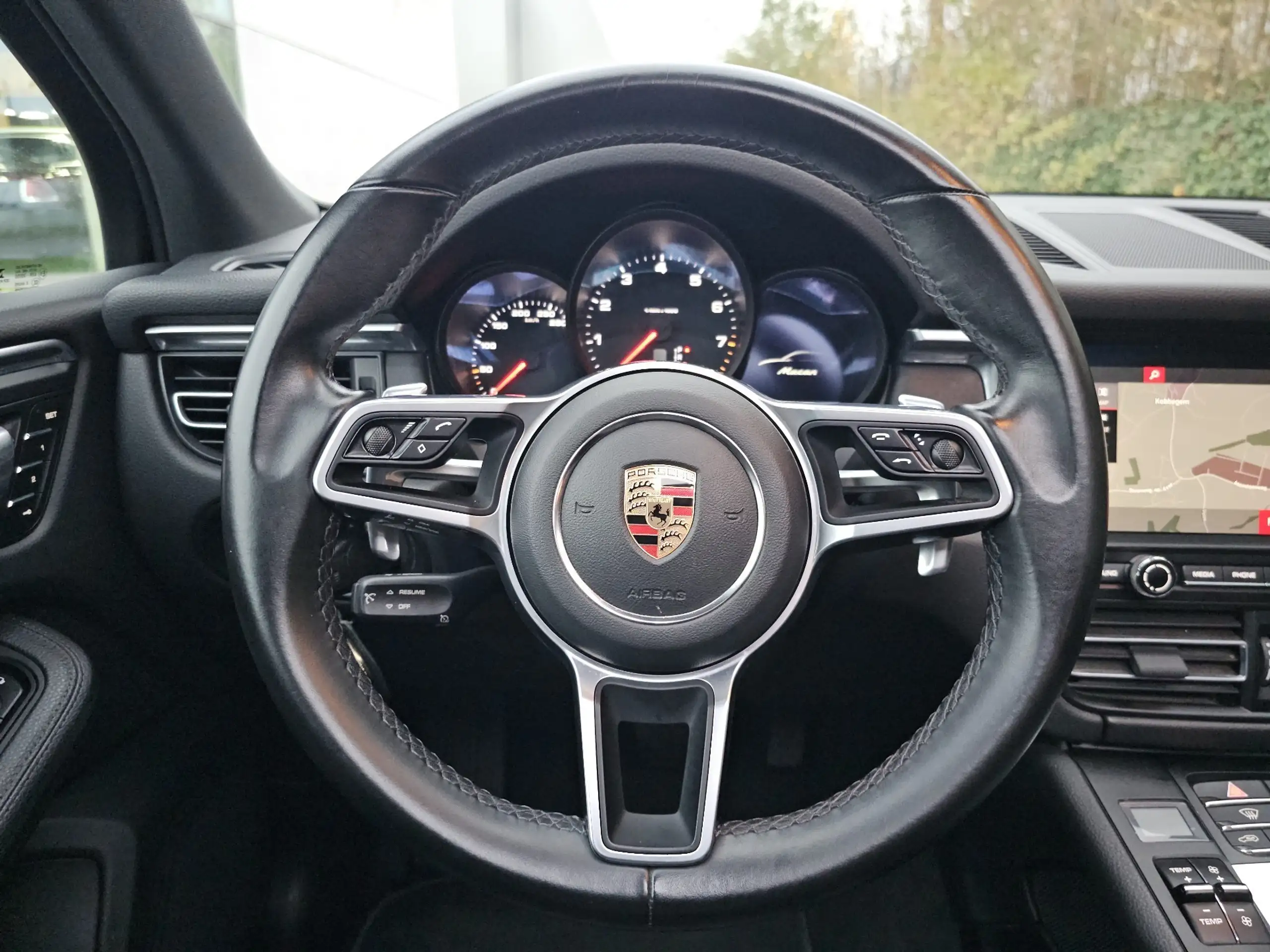 Porsche - Macan