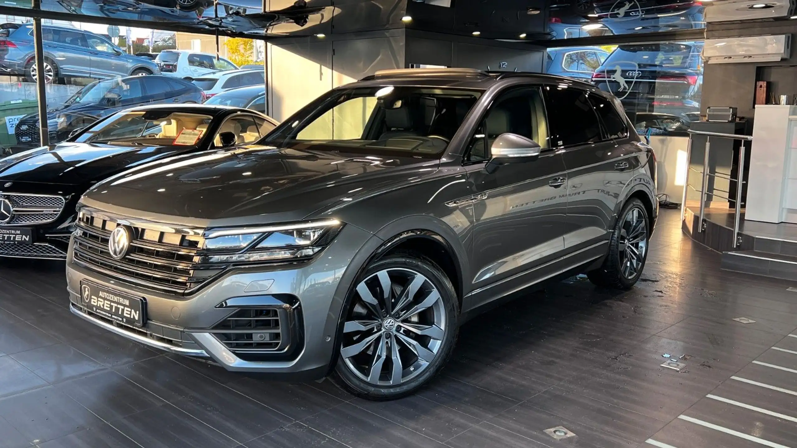 Volkswagen - Touareg