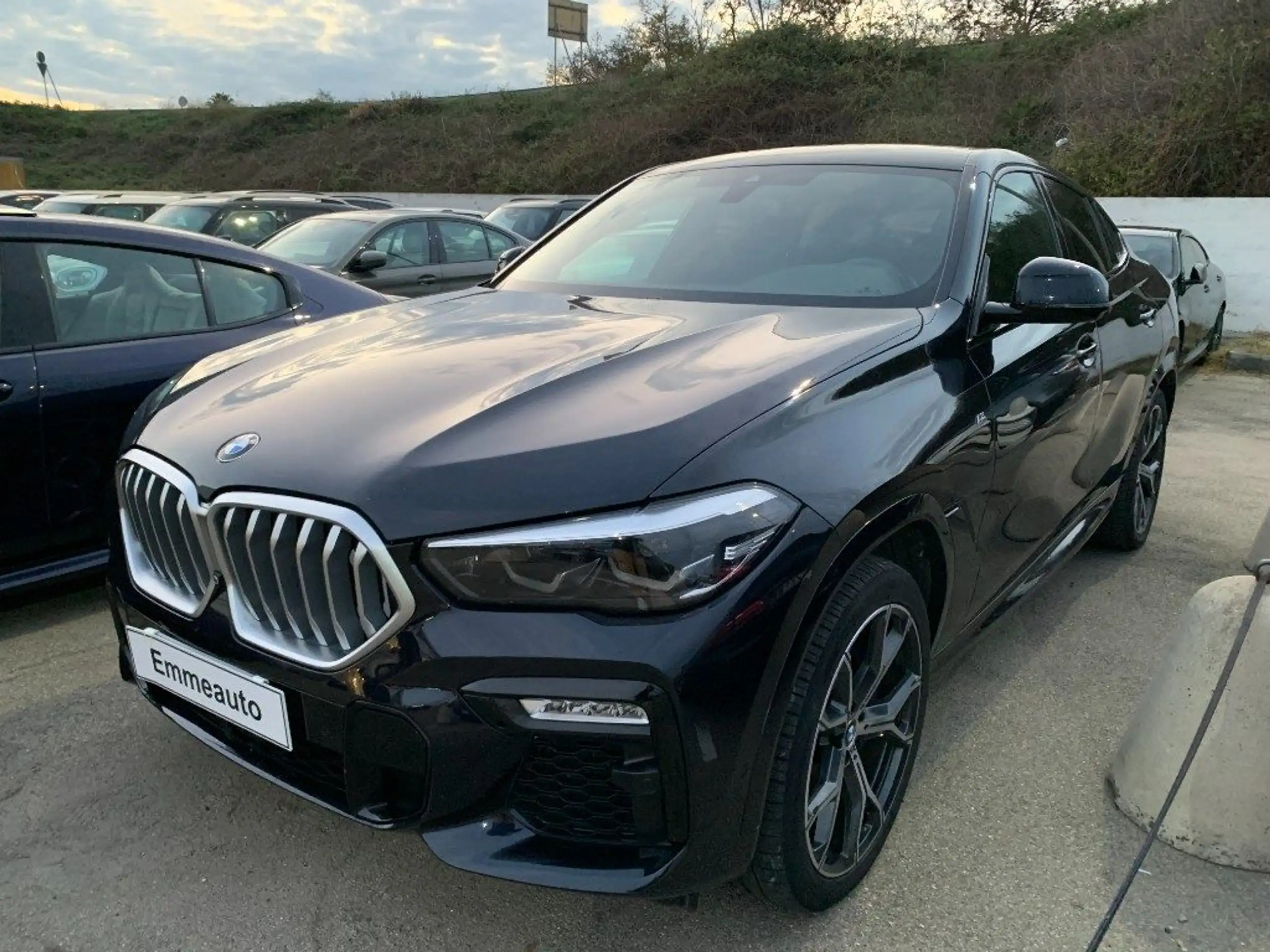 BMW - X6