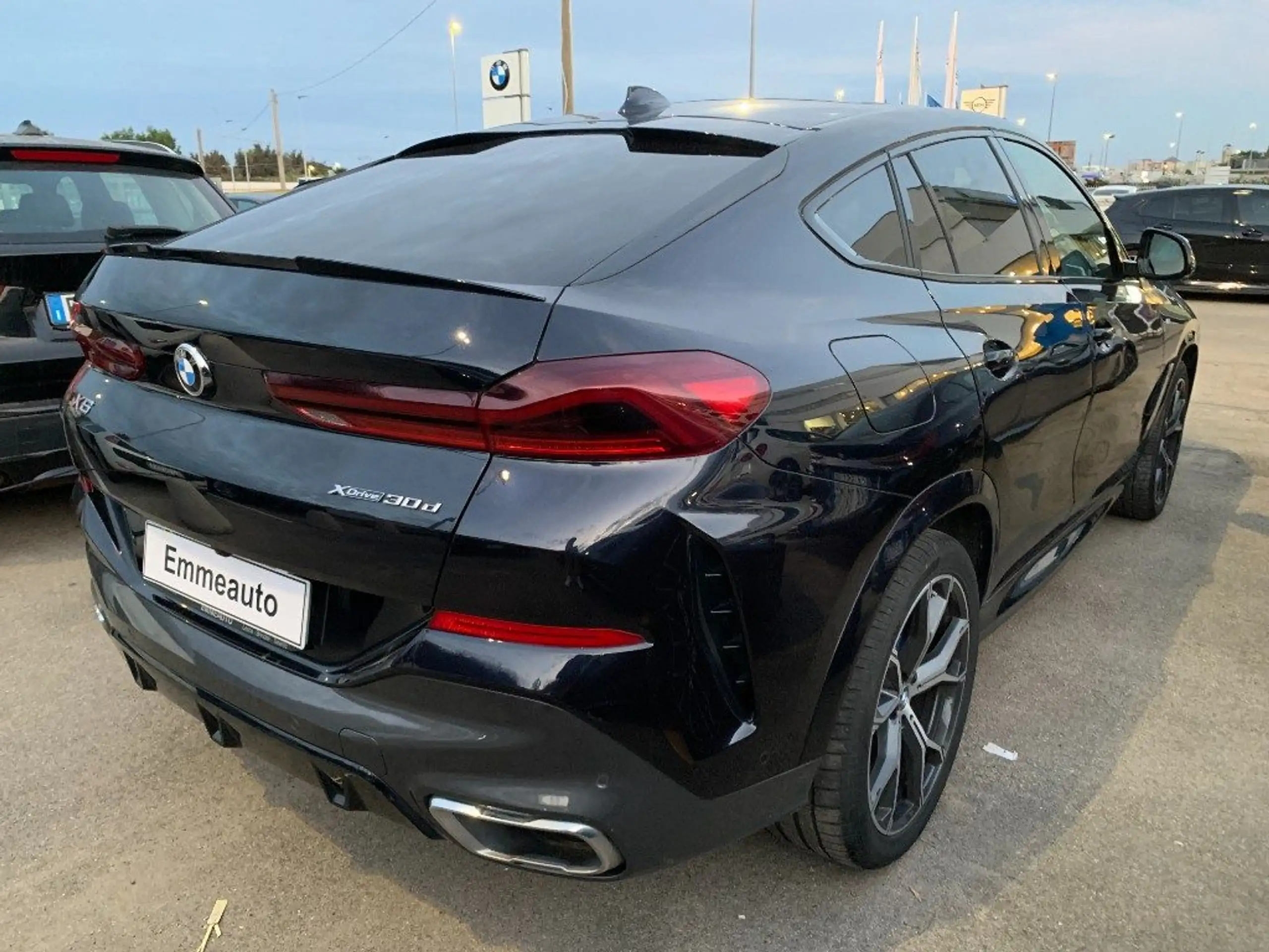 BMW - X6