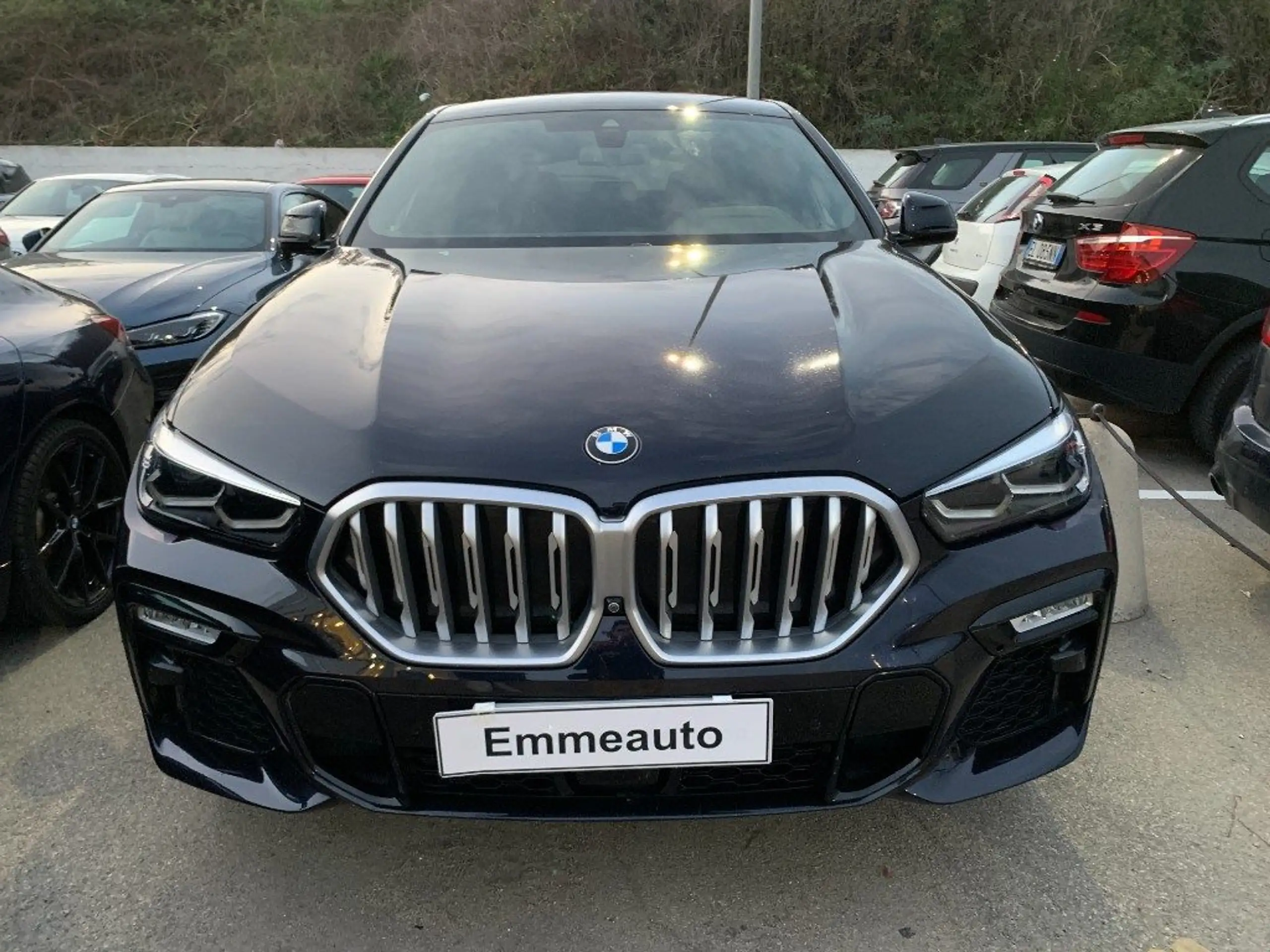 BMW - X6