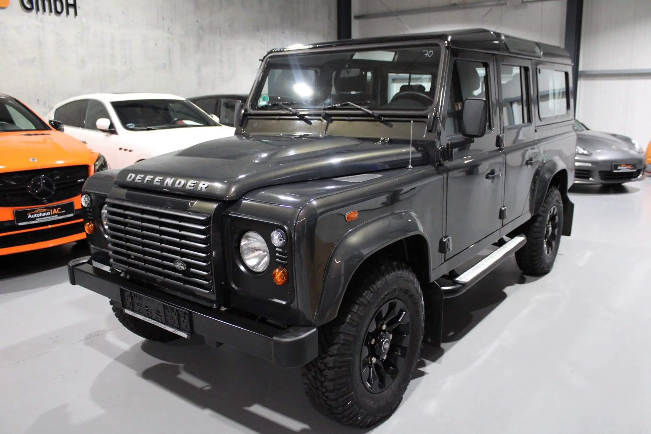 Land Rover Defender 2014