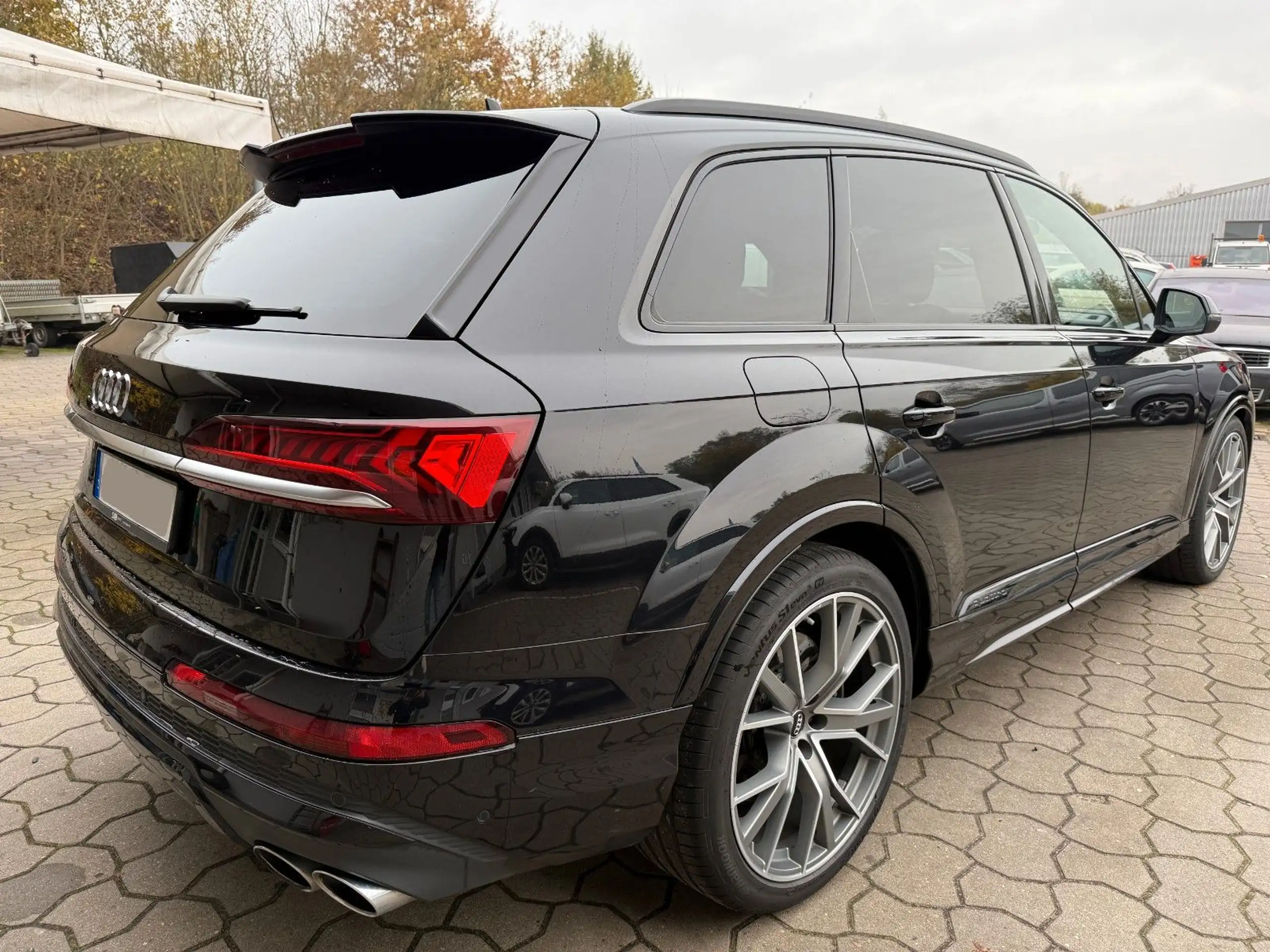 Audi - SQ7