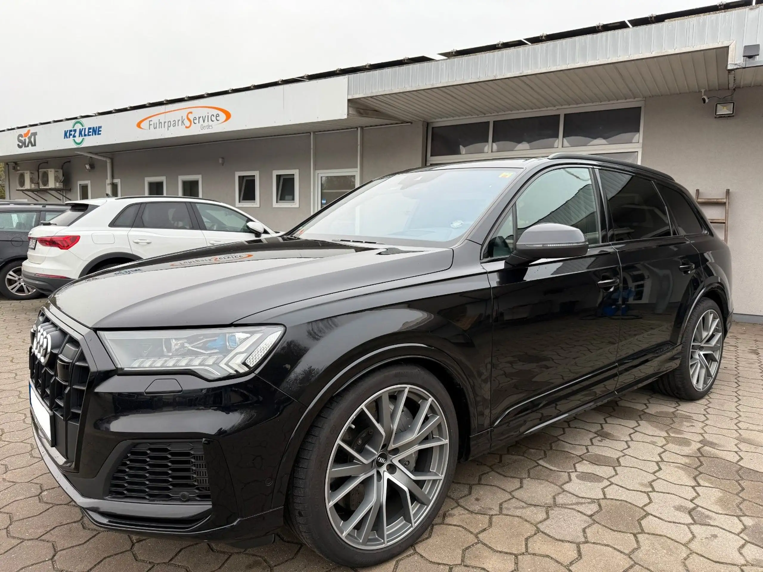 Audi - SQ7