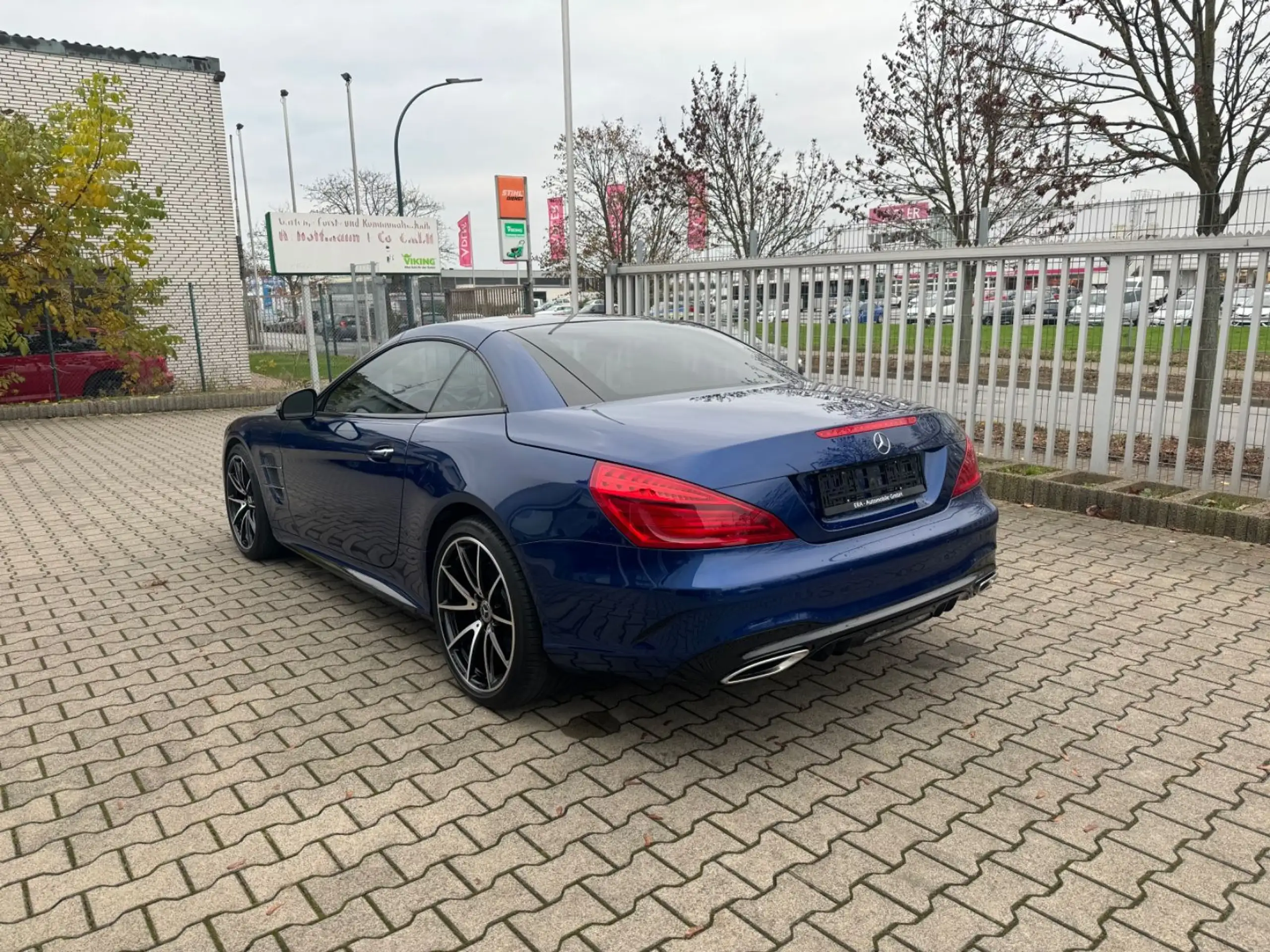 Mercedes-Benz - SL 400