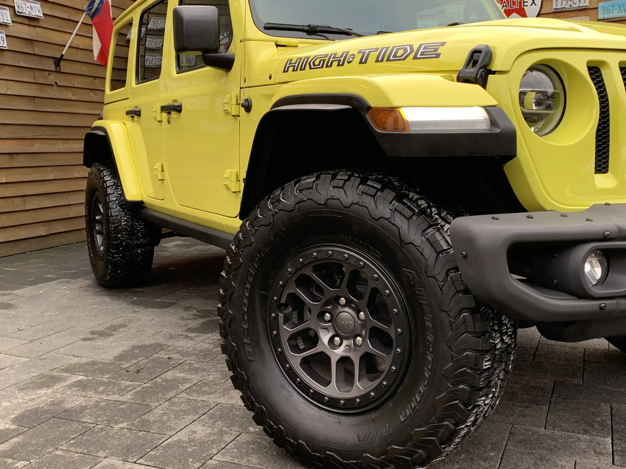 Jeep - Wrangler