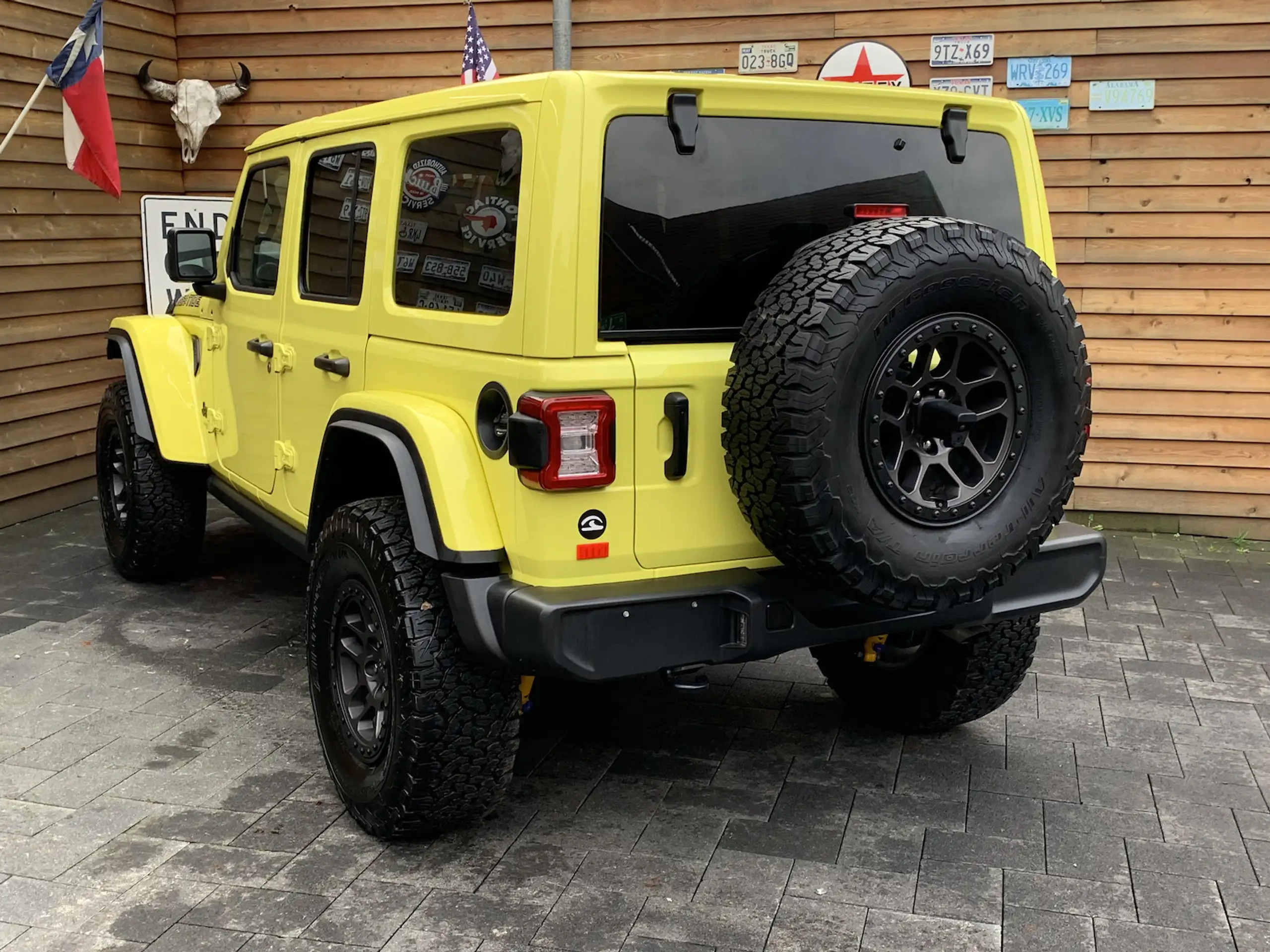 Jeep - Wrangler