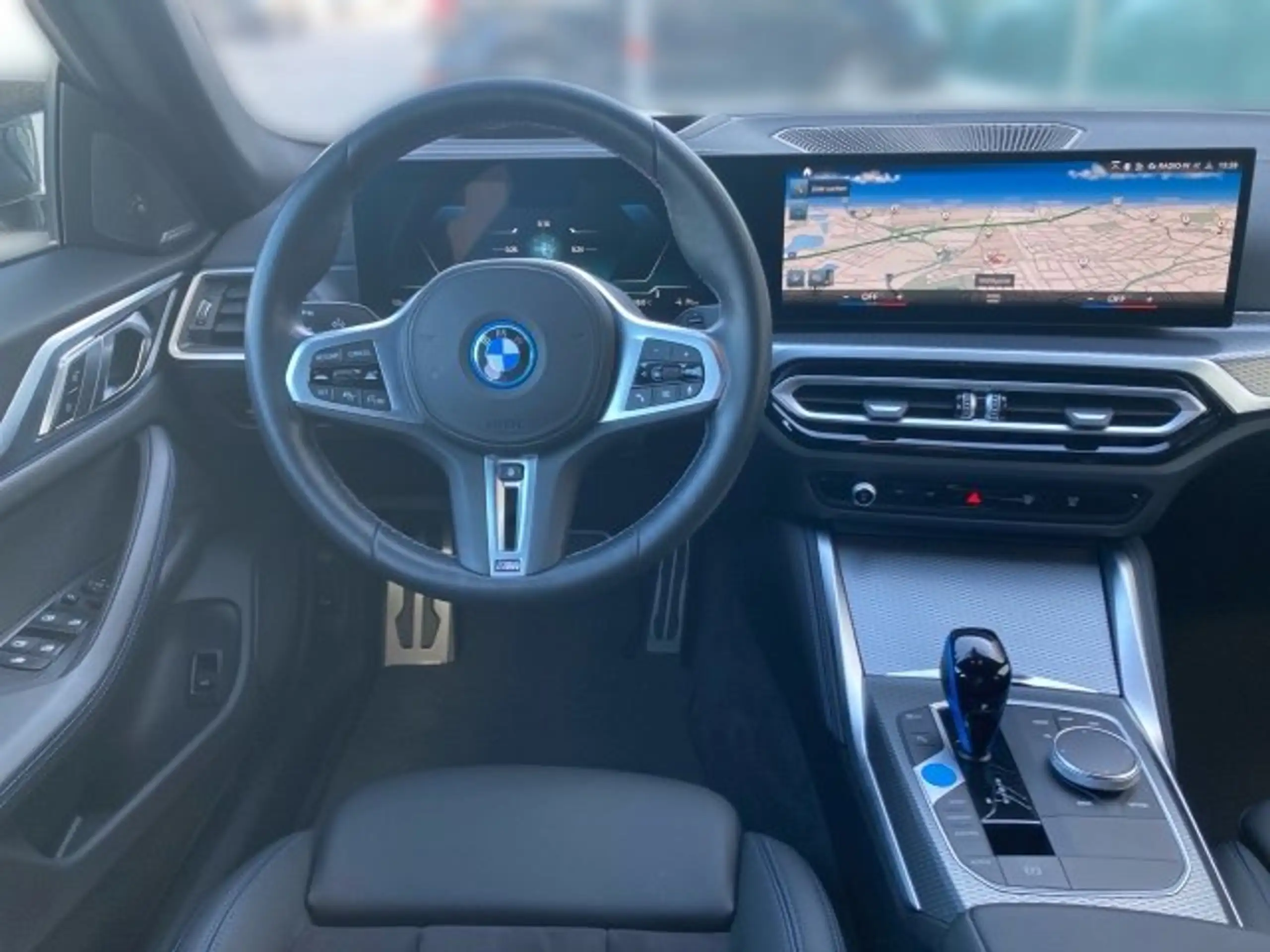 BMW - i4