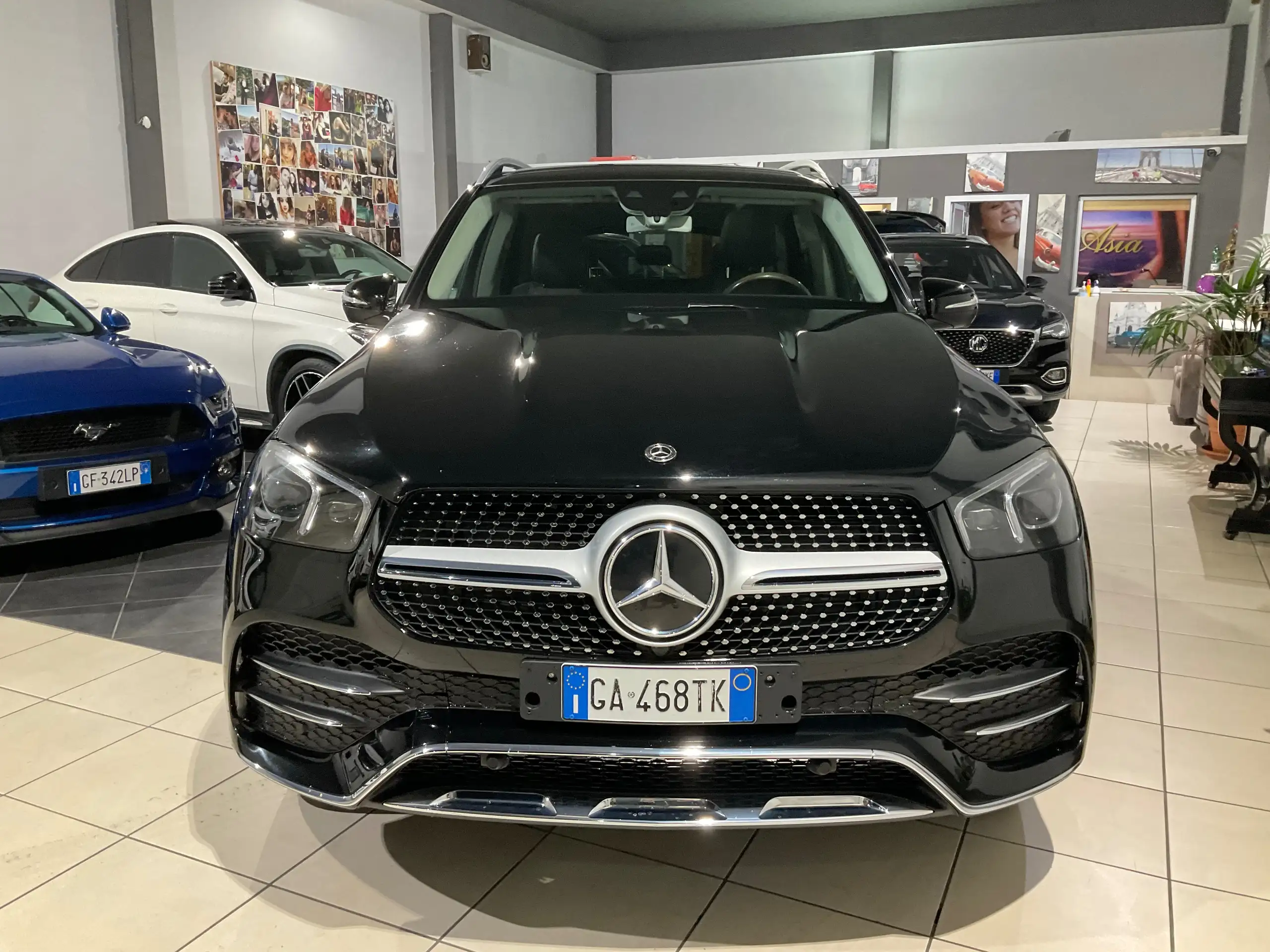 Mercedes-Benz - GLE 300